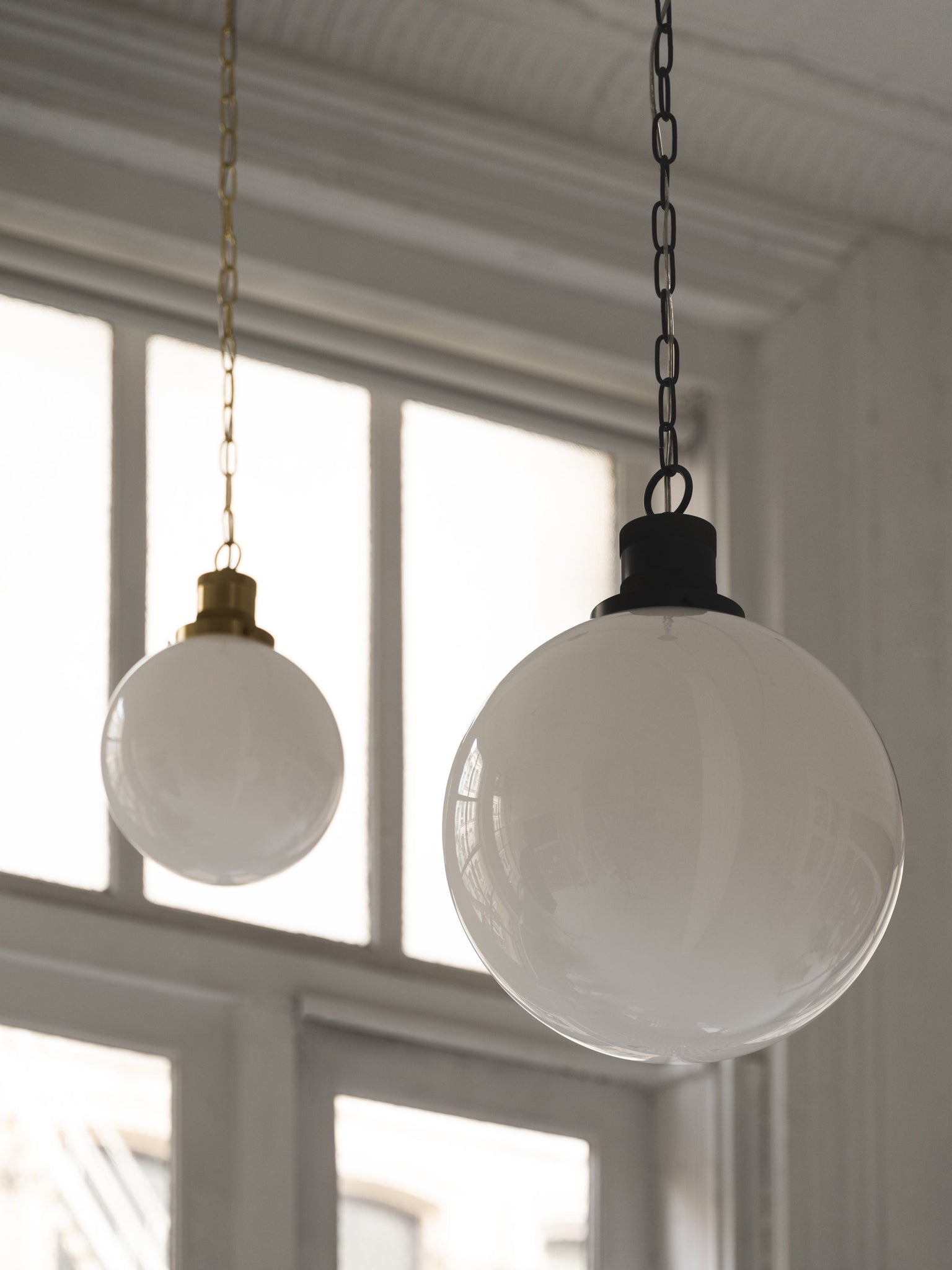 Beverly Pendant 14" - Lifestyle [H770701L-OB]
