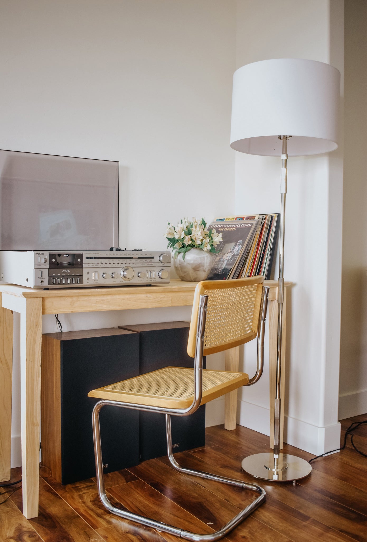 Bowery Floor Lamp - Lifestyle [L3724-PN]
