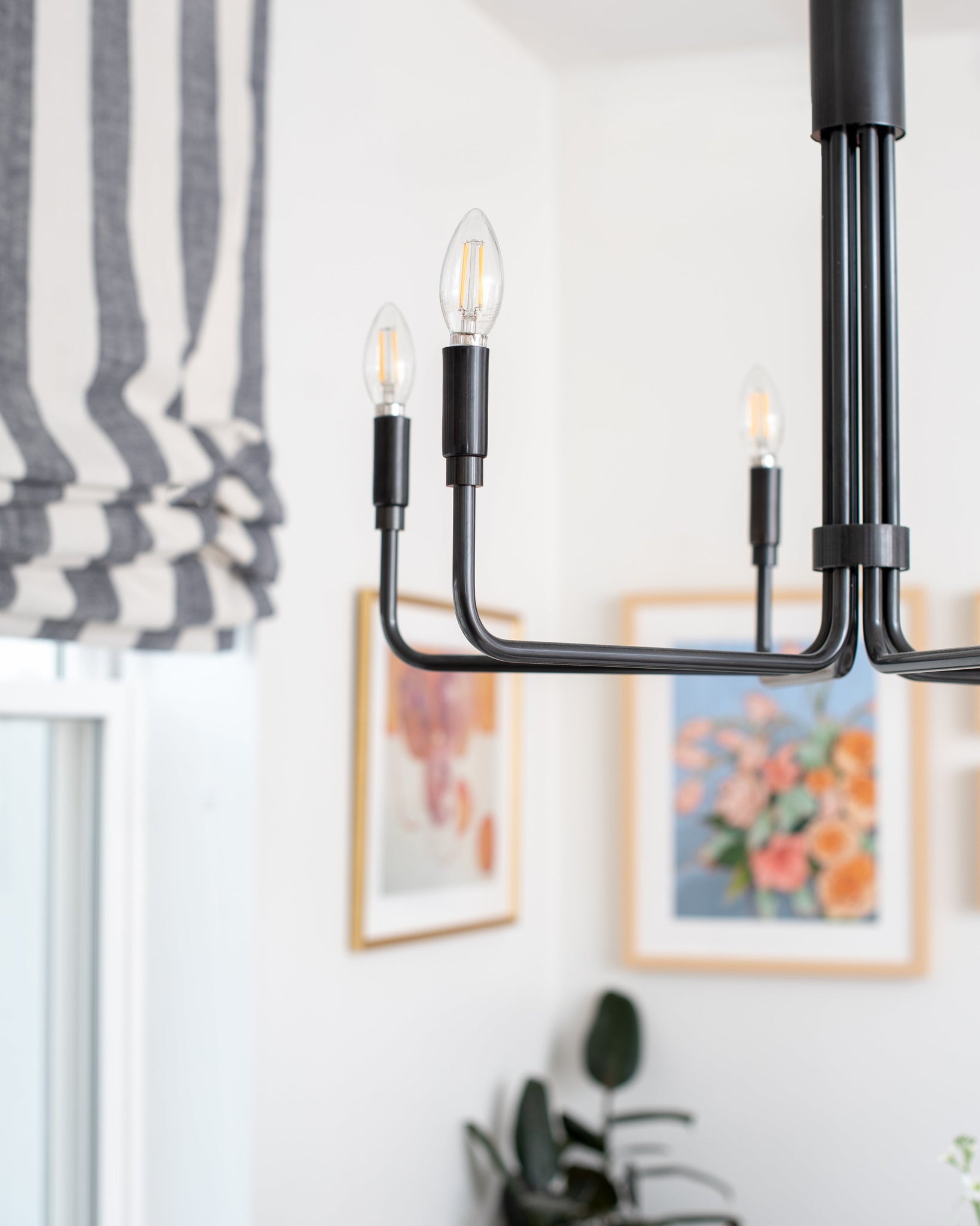 Brigitte Chandelier 25" - Lifestyle [H261806-OB]