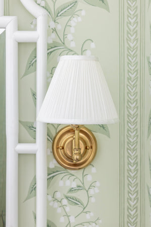 Classic No.1 Wall Sconce 7.5" x 10.5" in Aged Brass - Lifestyle [MDS101-AGB]