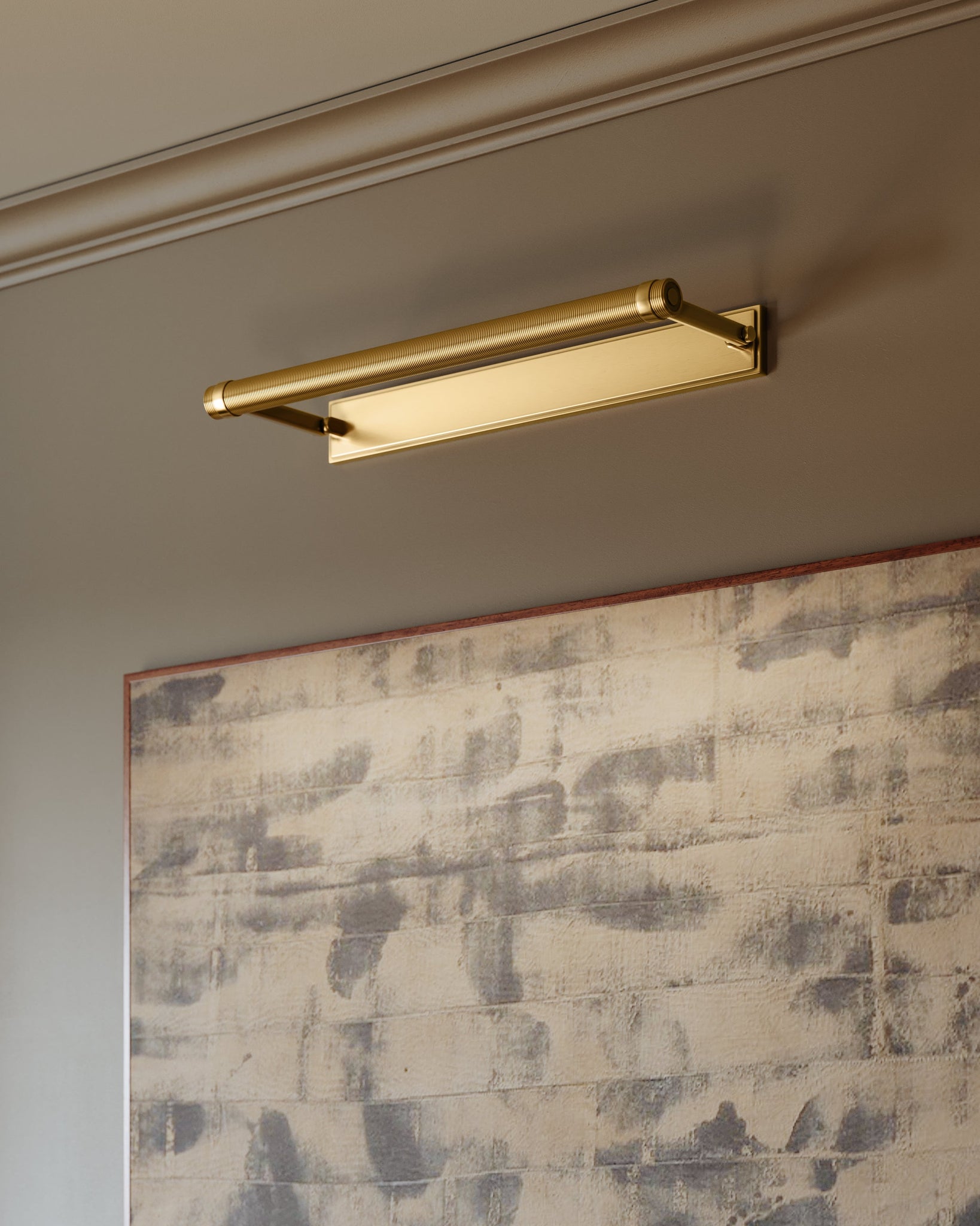 Duell Picture Light 18" - Lifestyle [7318-AGB]