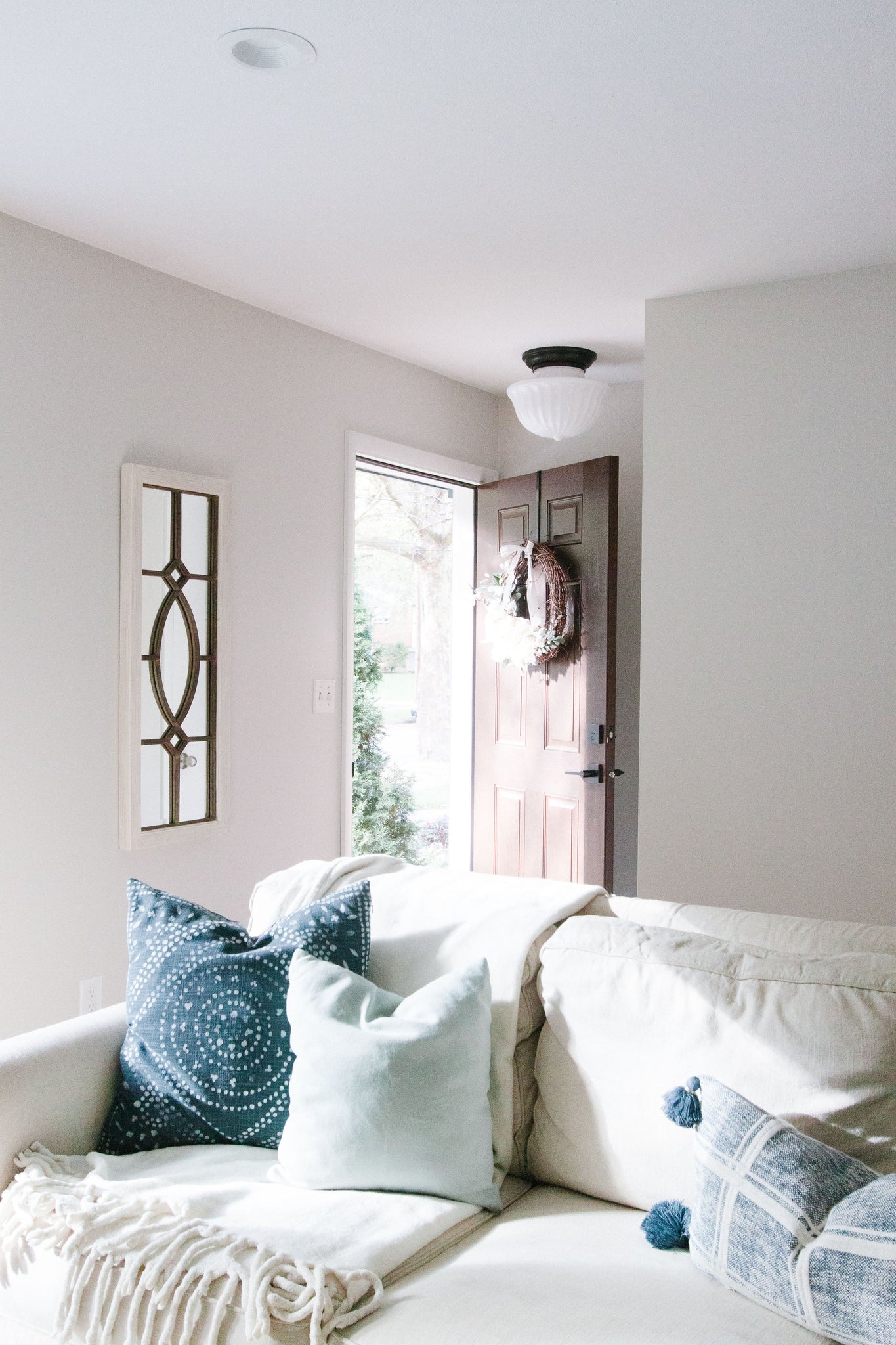 Dutchess Flush Mount 15" - Lifestyle [5015F-OB]
