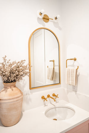 Elmont Bath And Vanity 4.75" x 15.5" - Lifestyle [9202-AGB]