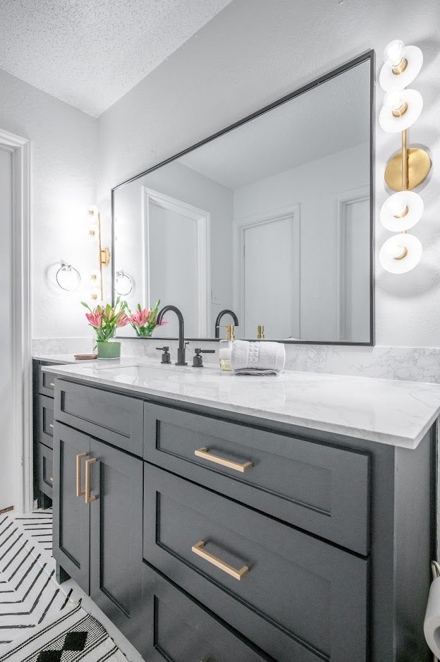 Elmont Bath And Vanity 4.75" x 24.75" - Lifestyle [9204-AGB]