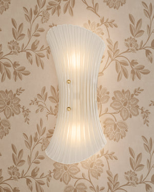 Esmae Wall Sconce - Lifestyle [H1060102-AGB]