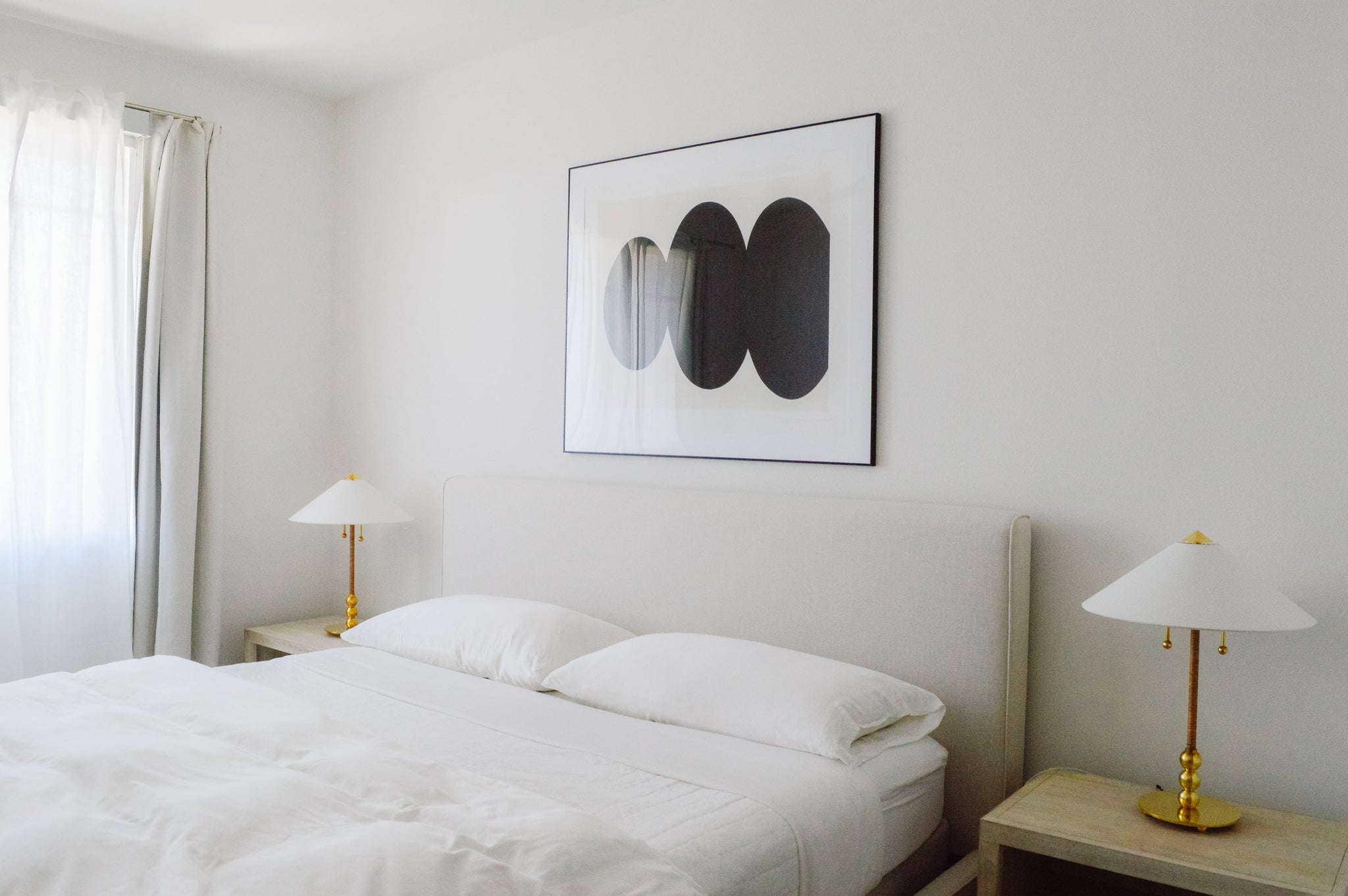 Flare Table Lamp - Lifestyle [L1395-AGB]