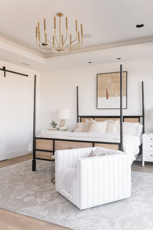 Gideon Chandelier 33.25" - Lifestyle [2614-AGB]