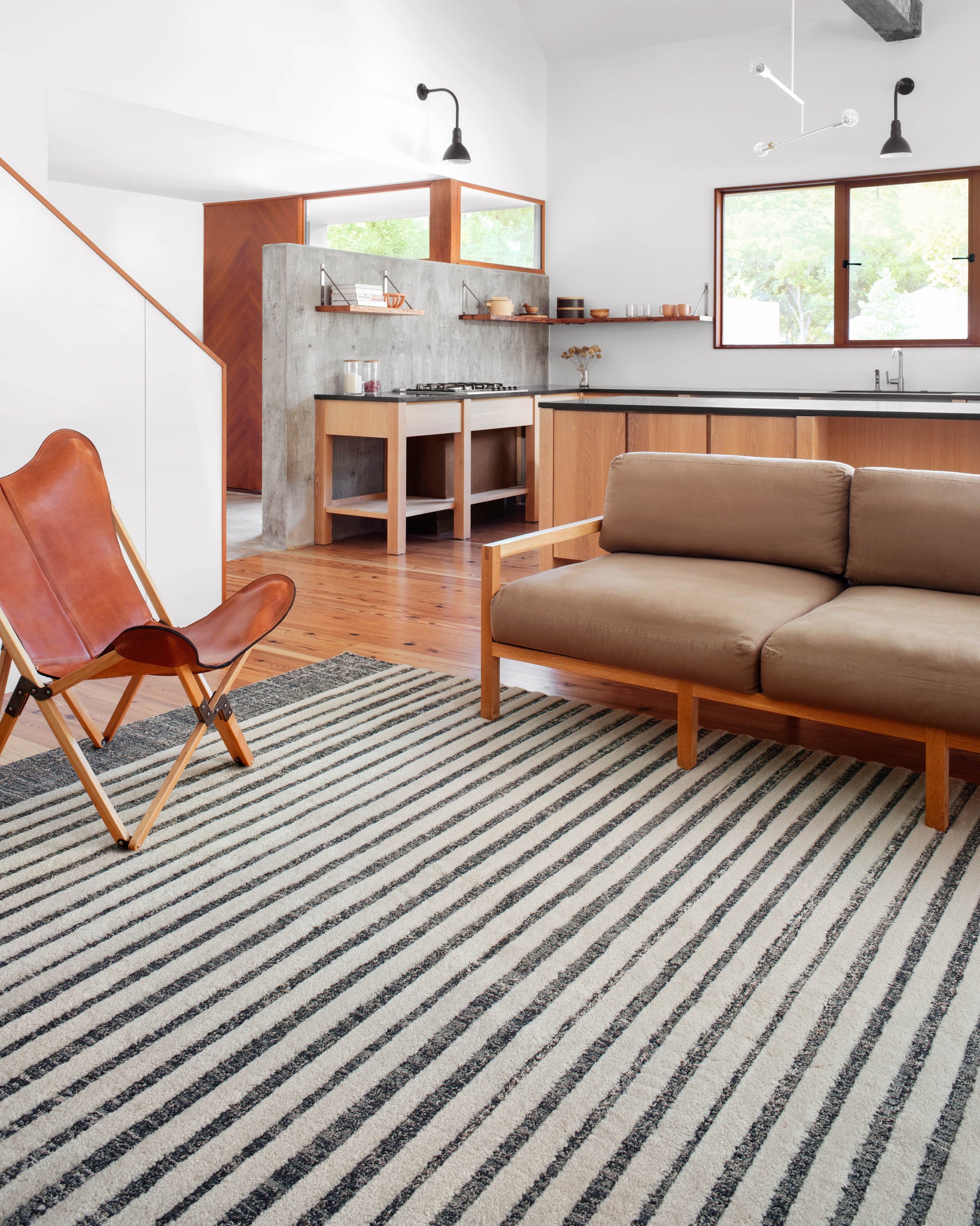 angle view of Hagen White / Ocean luxury Rug