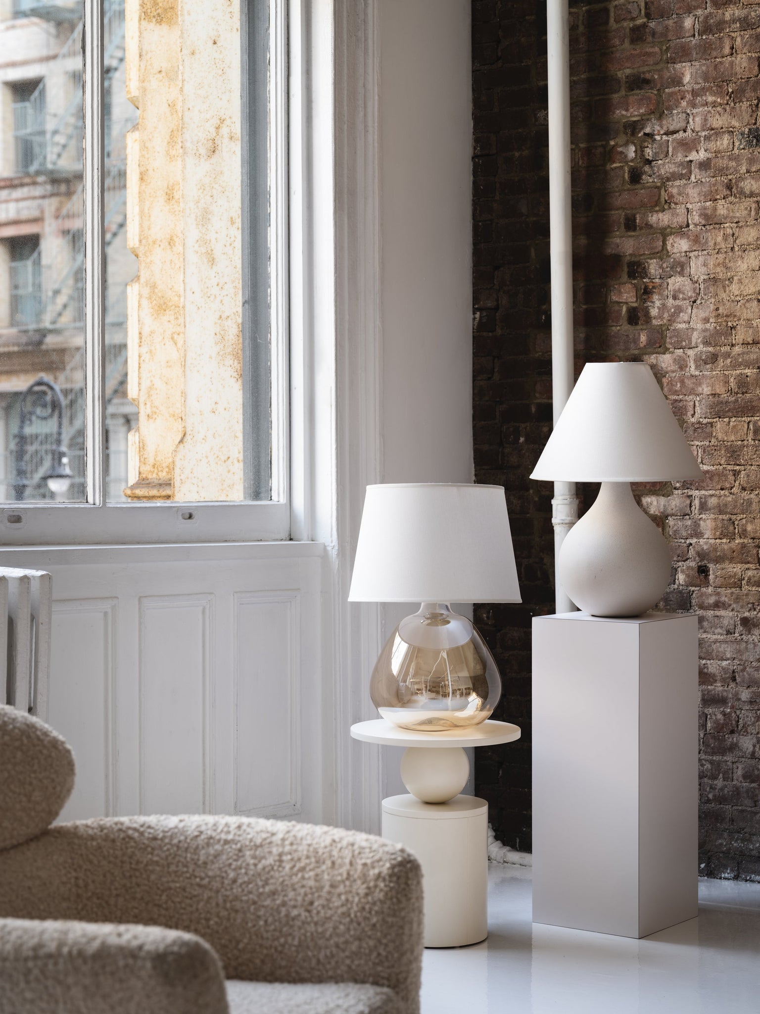 Thea Table Lamp - Lifestyle [HL776201-AGB]