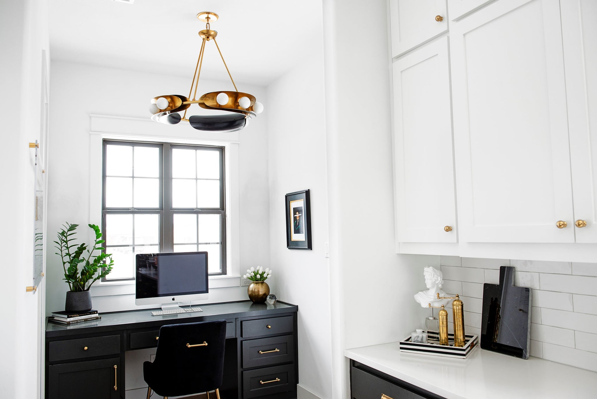 Hopper Chandelier 32" - Lifestyle [271-09-VB/BBR] design Stephanie Trantham @the_broadmoor_house