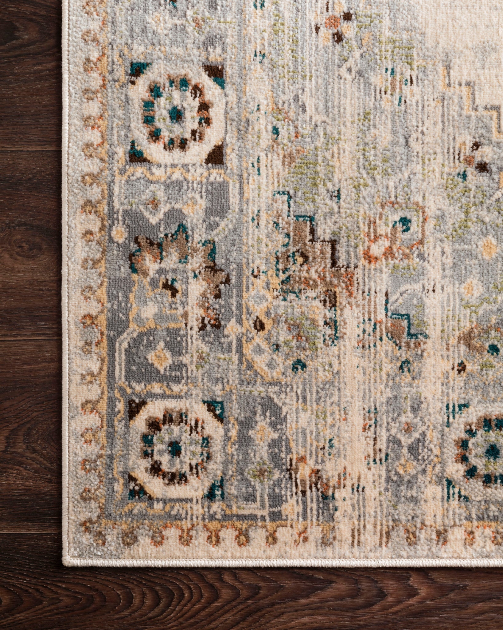 lifestyle view of Isadora Oatmeal / Silver luxury Rug