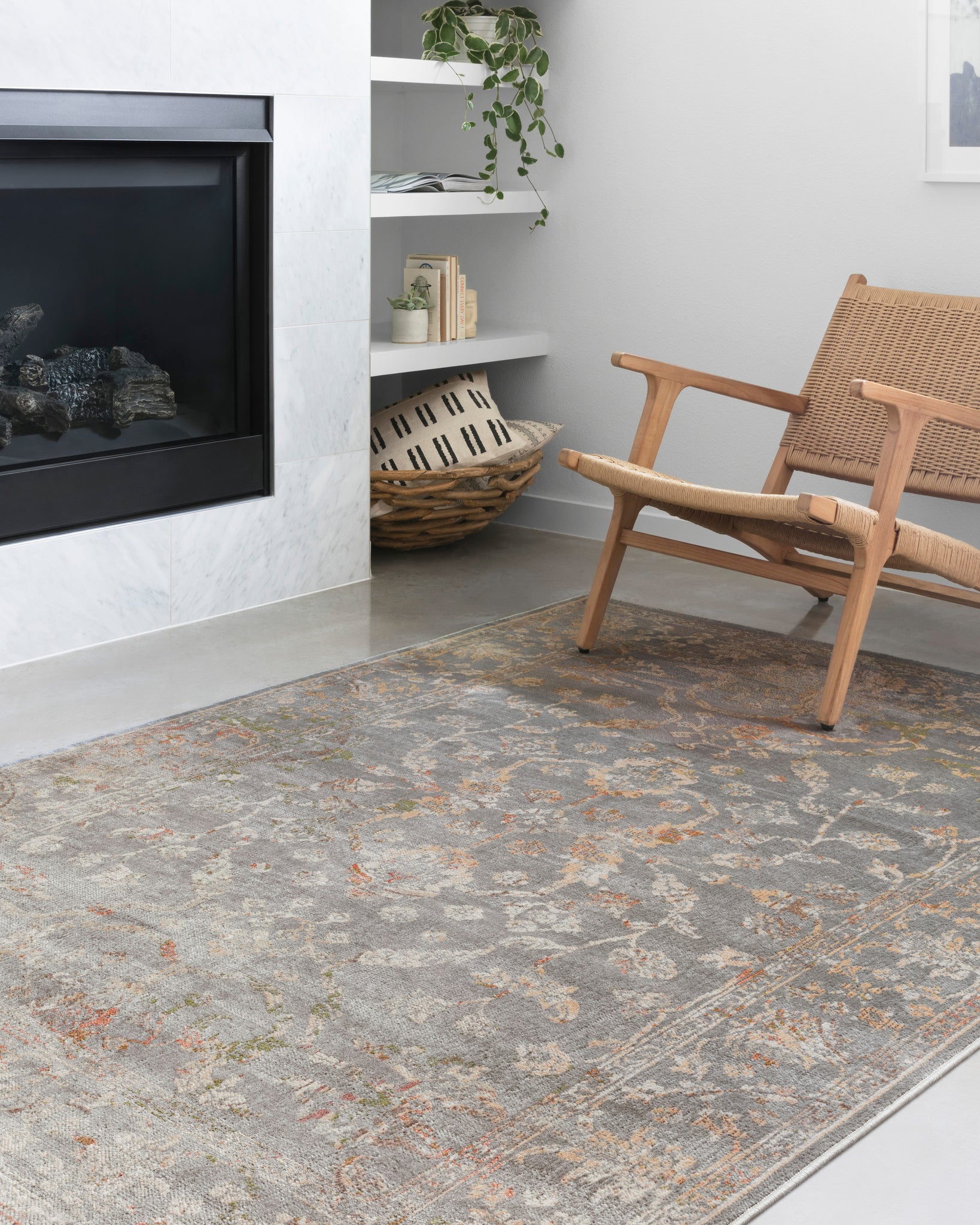 angle view of Isadora Silver / Silver luxury Rug
