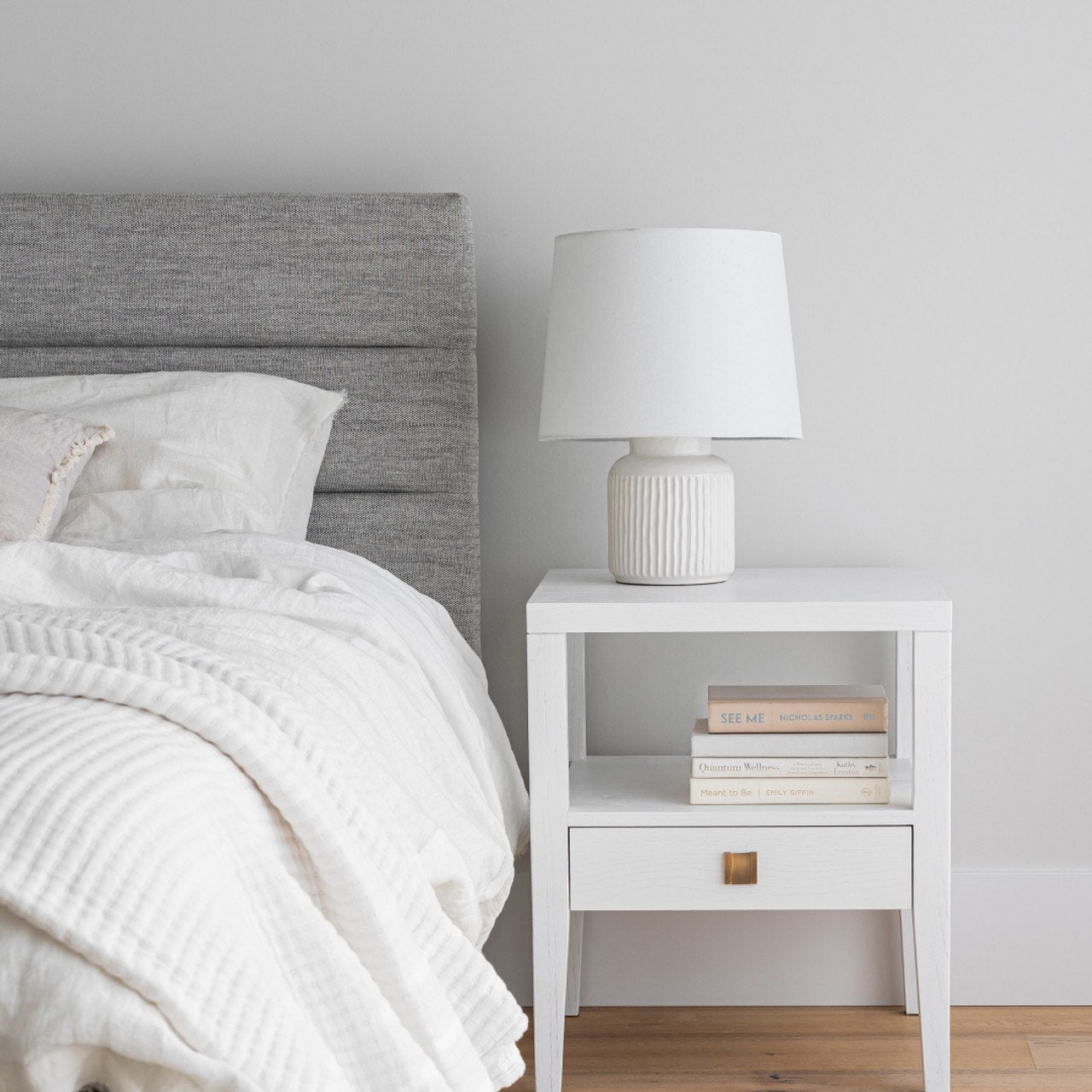 Justin King Storage Bed - Stone