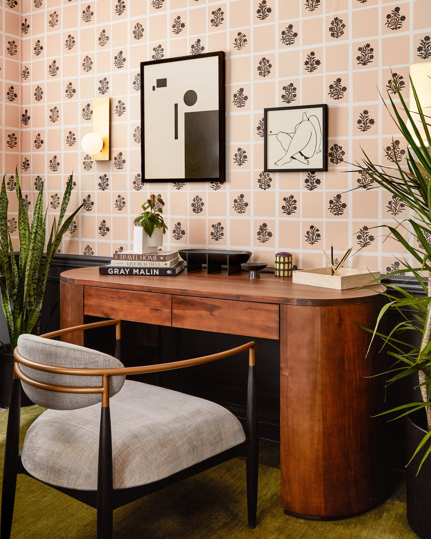 Lani Wall Sconce - Lifestyle [H533101-AGB]