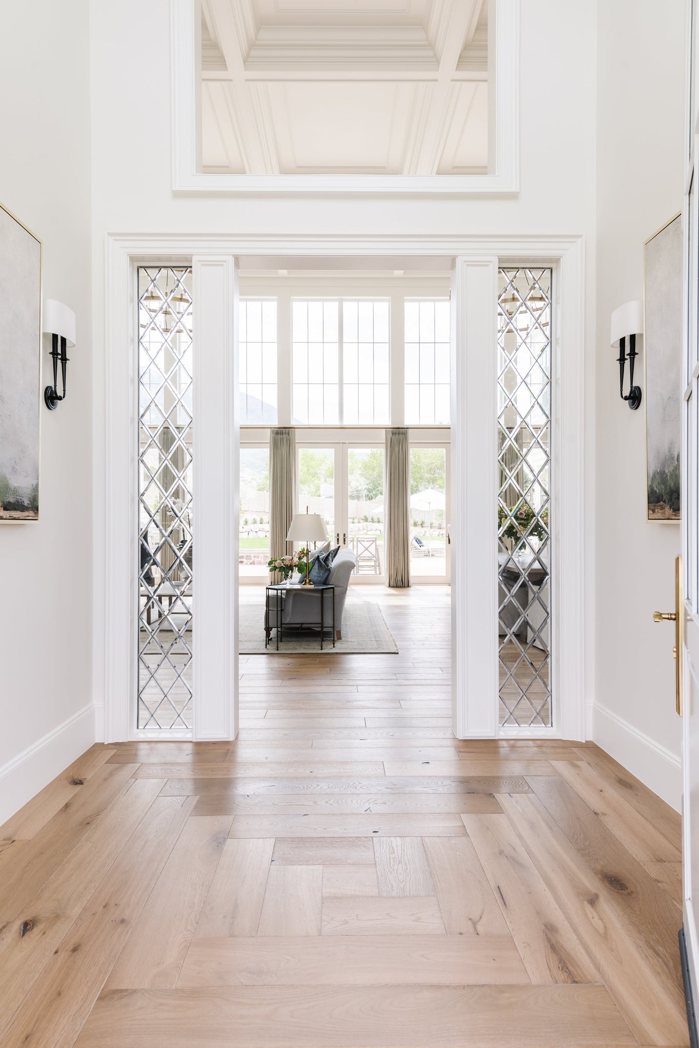 Lourdes Wall Sconce 9.5" - Lifestyle [1232-OB]