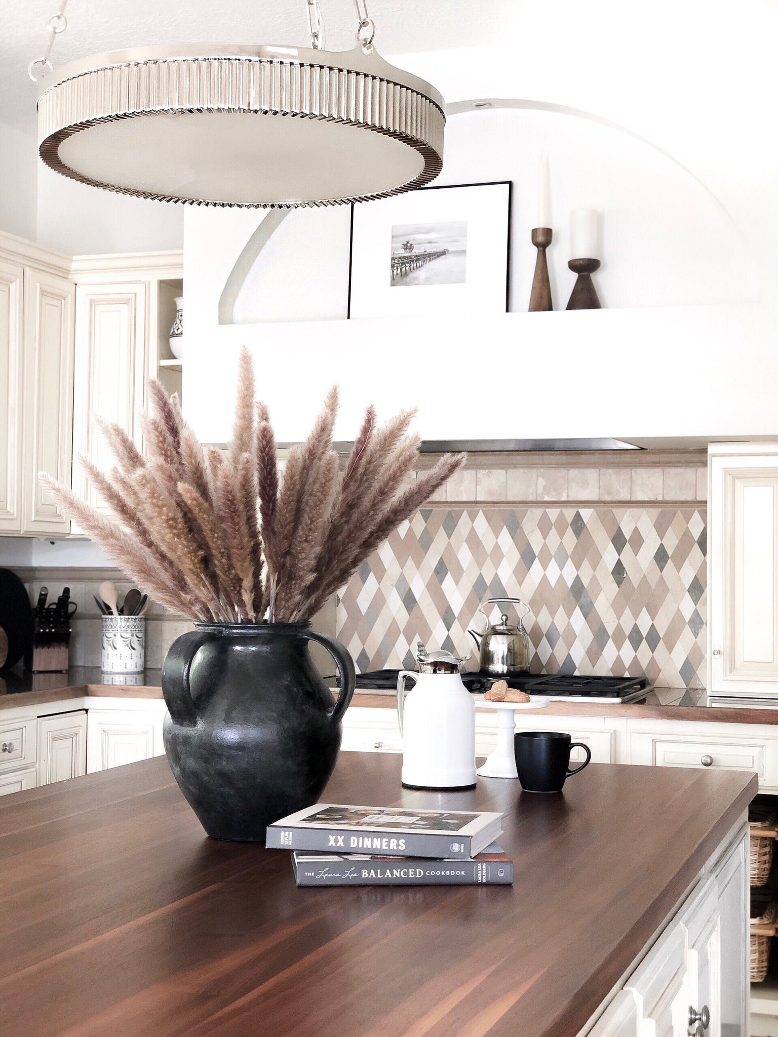 Lynden Chandelier 22" - Lifestyle [522-PN]
