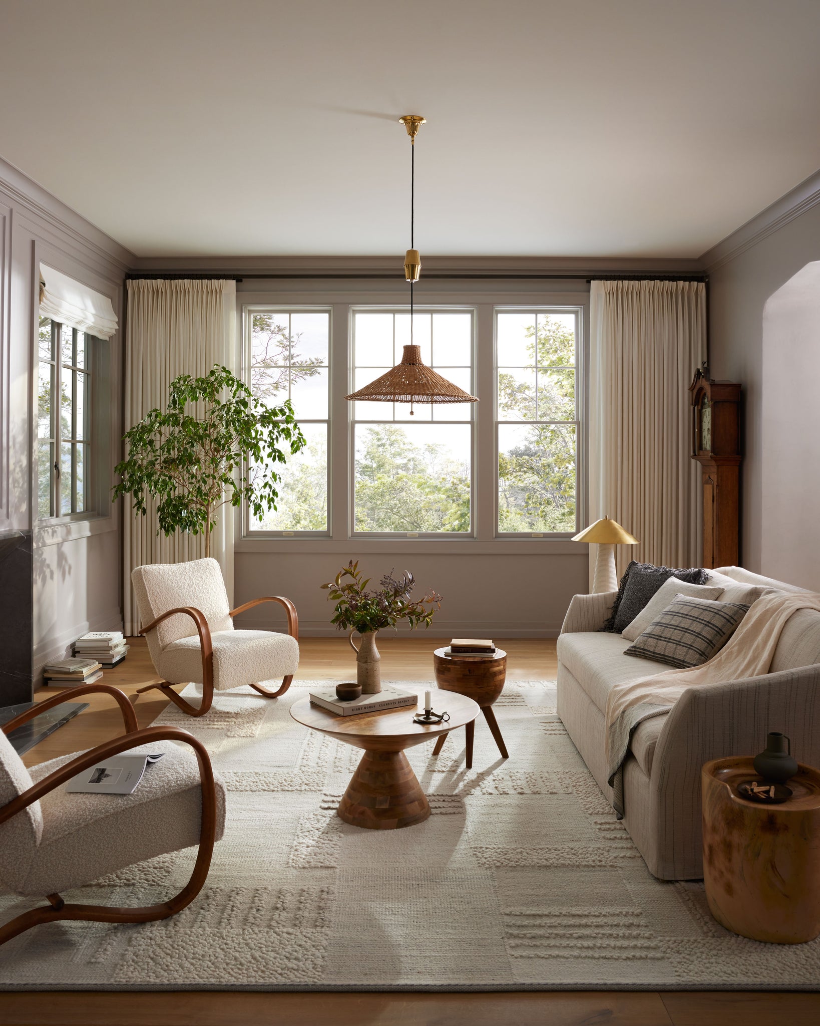 angle view of Manfred Ivory / Pebble luxury Rug