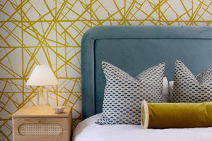 Mandy Table Lamp - Lifestyle [HL971201-AGB]