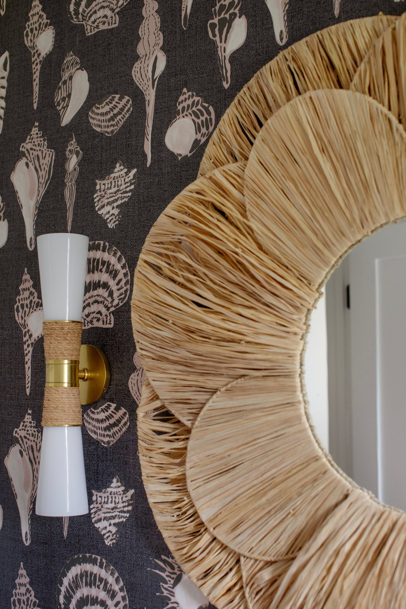 Mica Wall Sconce 4.75" - Lifestyle [H709102-AGB]