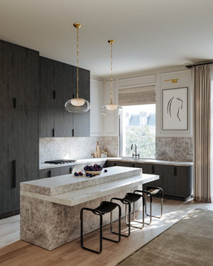 Moore Pendant 17" - Lifestyle [9017-AGB]