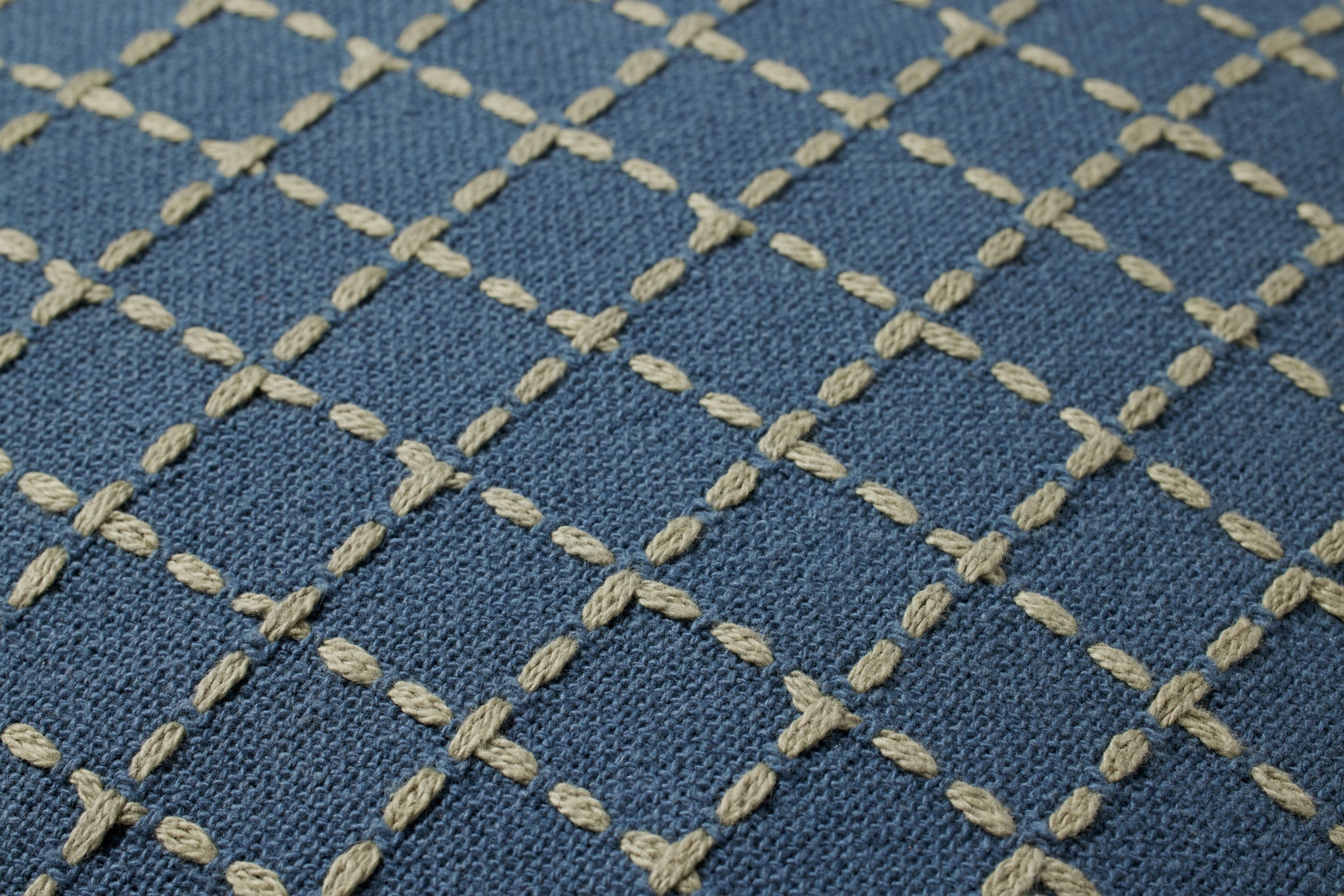 Blue / Green Pillow - Macro Detail (H)