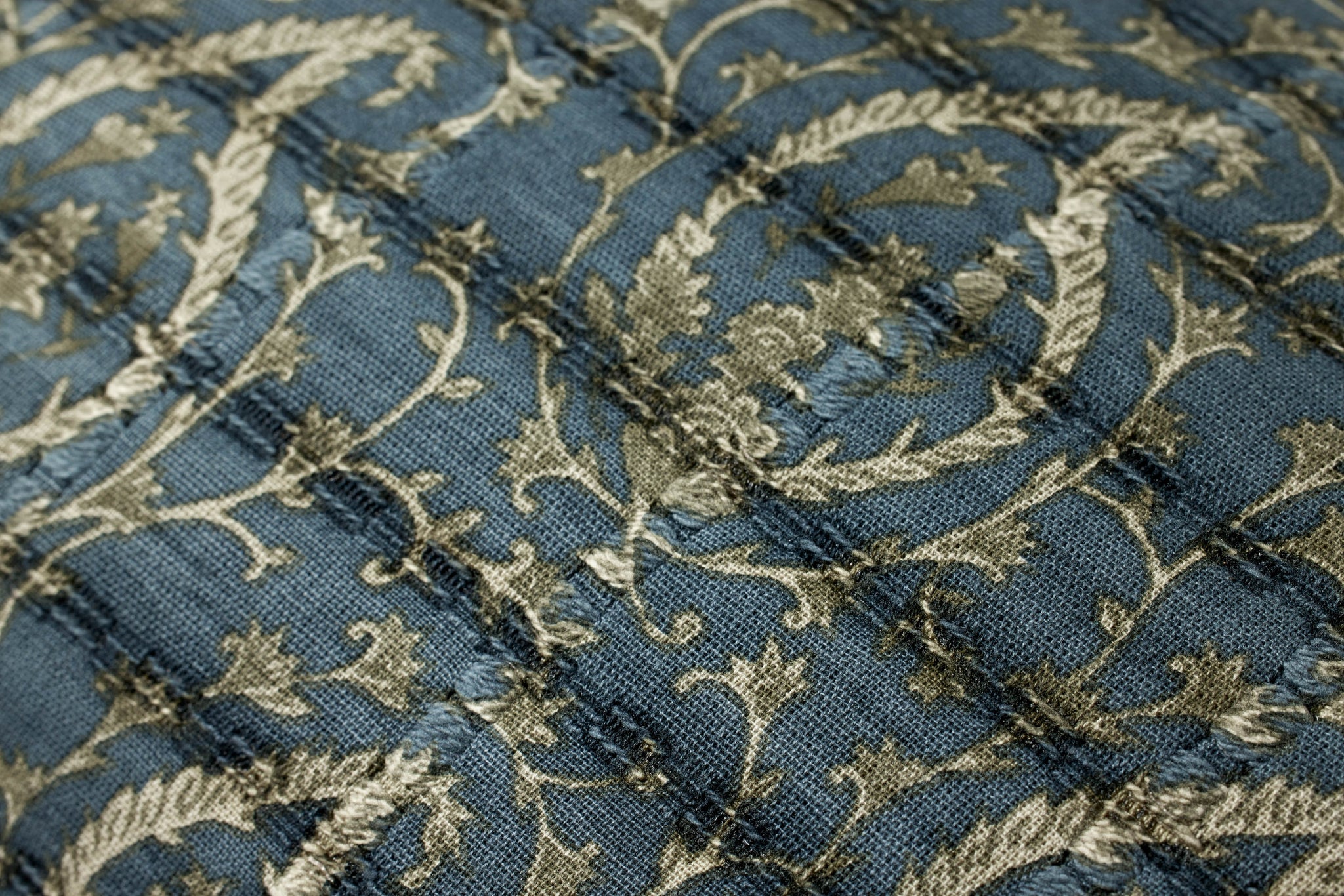 Blue / Green Pillow - Macro Detail (H)