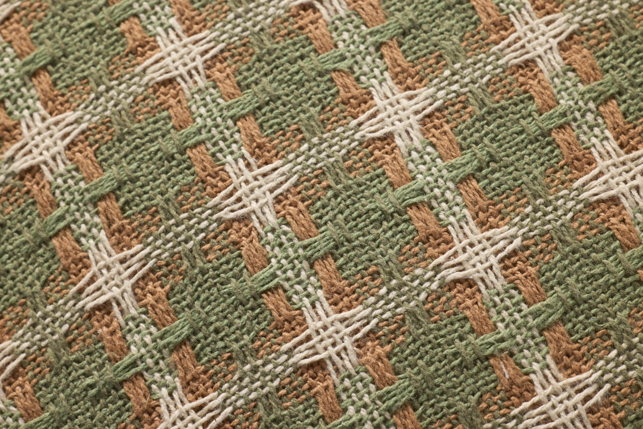 Green / Multi Pillow - Macro Detail (H)
