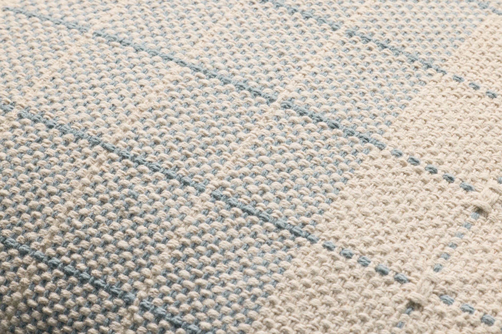 Blue / Natural Pillow - Macro Detail (H)