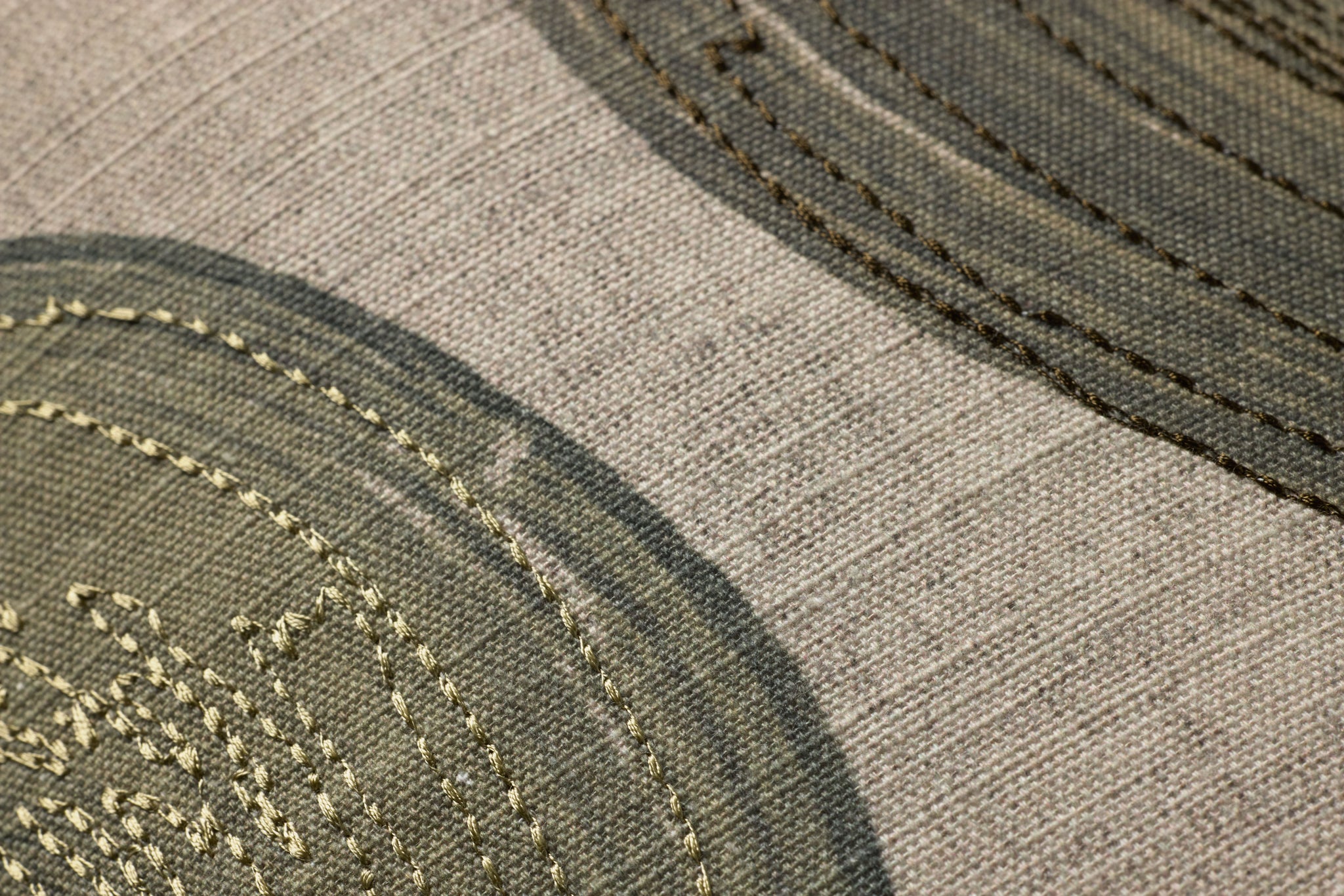 Green / Multi Pillow - Macro Detail (H)