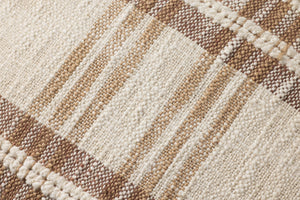 Tan / Multi Pillow - Macro Detail (H)