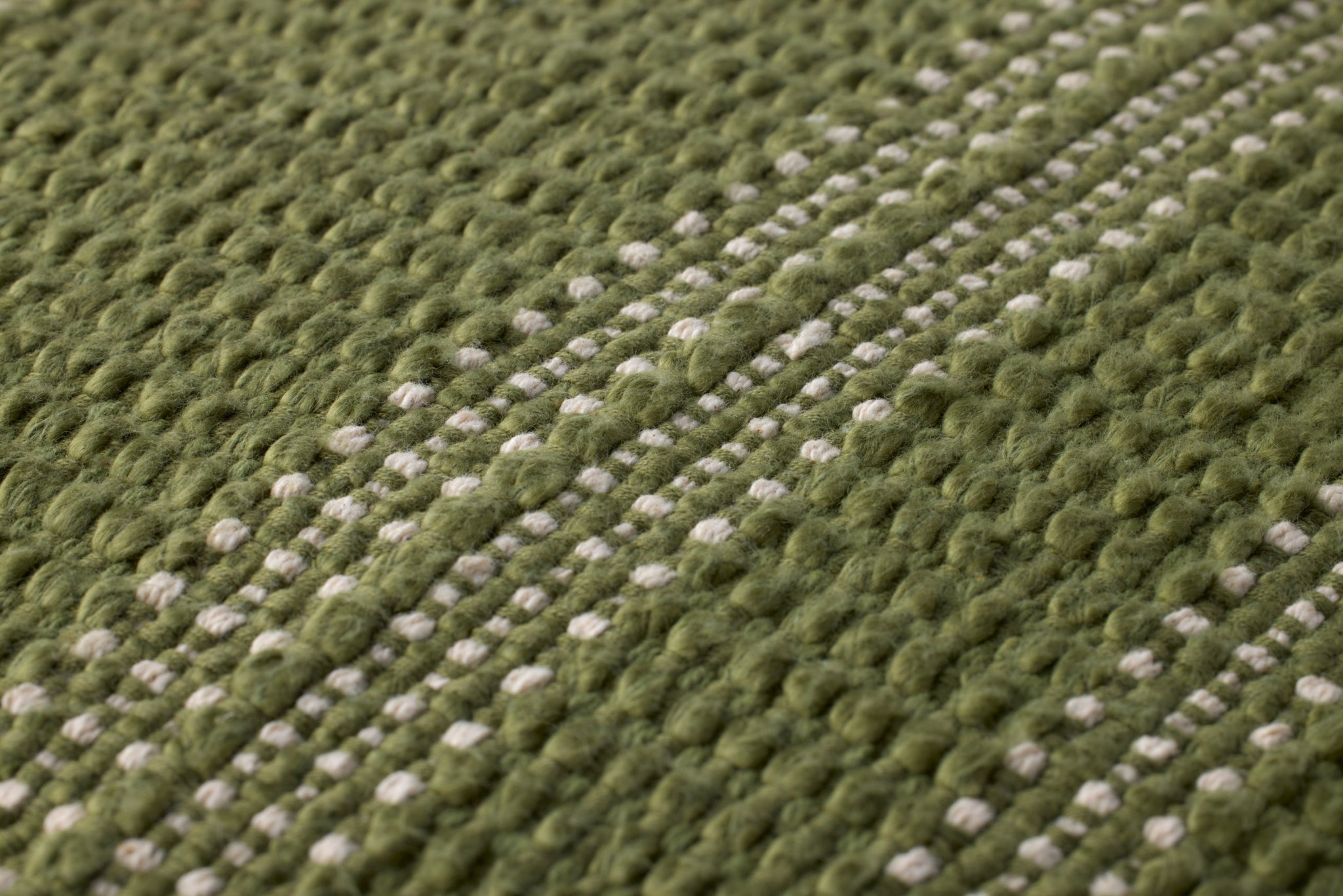 Green / Ivory Pillow - Macro Detail (H)