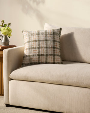 Walter Green / Ivory Pillow - Roomscene #3 (V)
