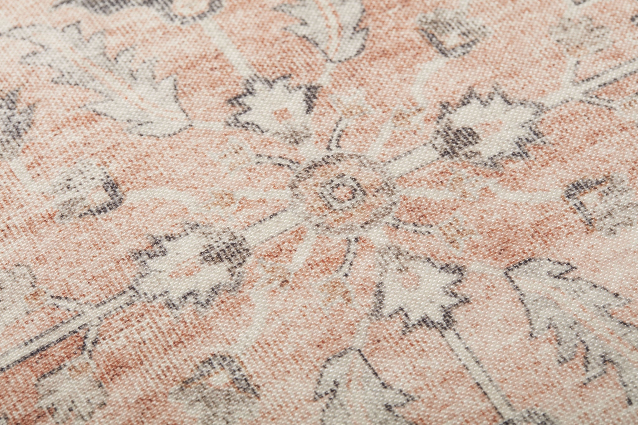 Poufs Blush / Multi - Macro Detail (H)