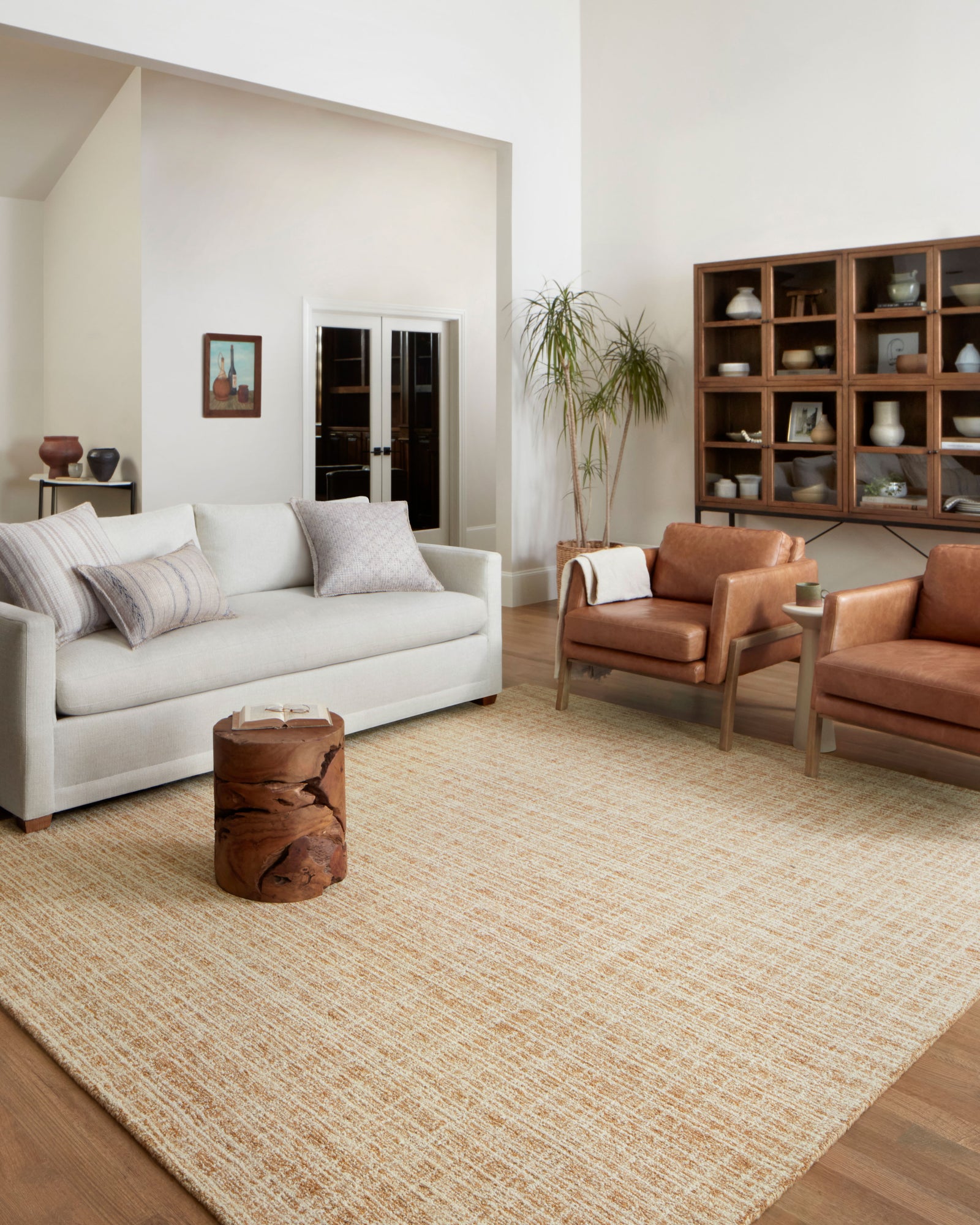 Polly Straw / Ivory — a Loloi rug at Laurie Yapp Home.