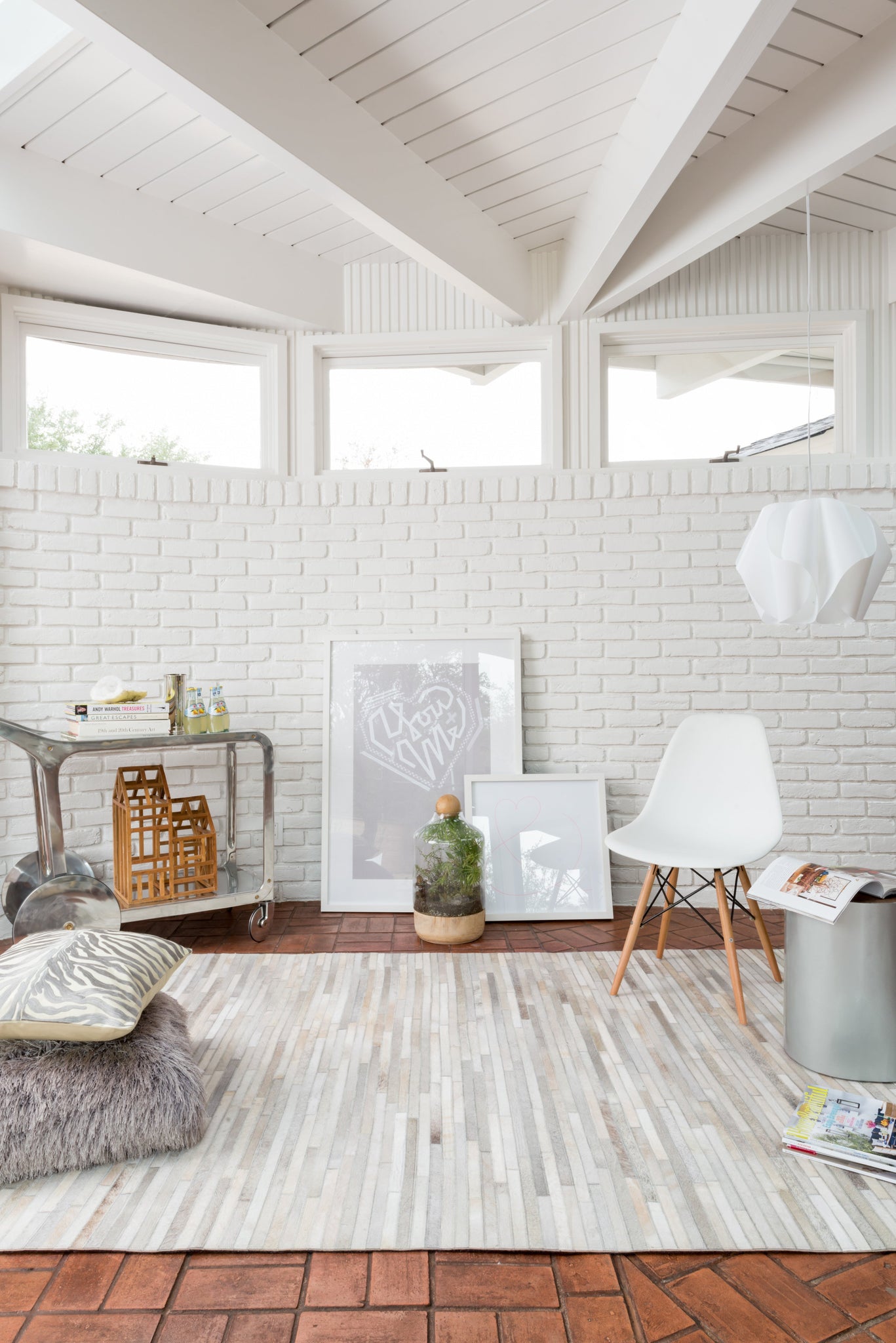 angle view of Promenade Ivory luxury Rug