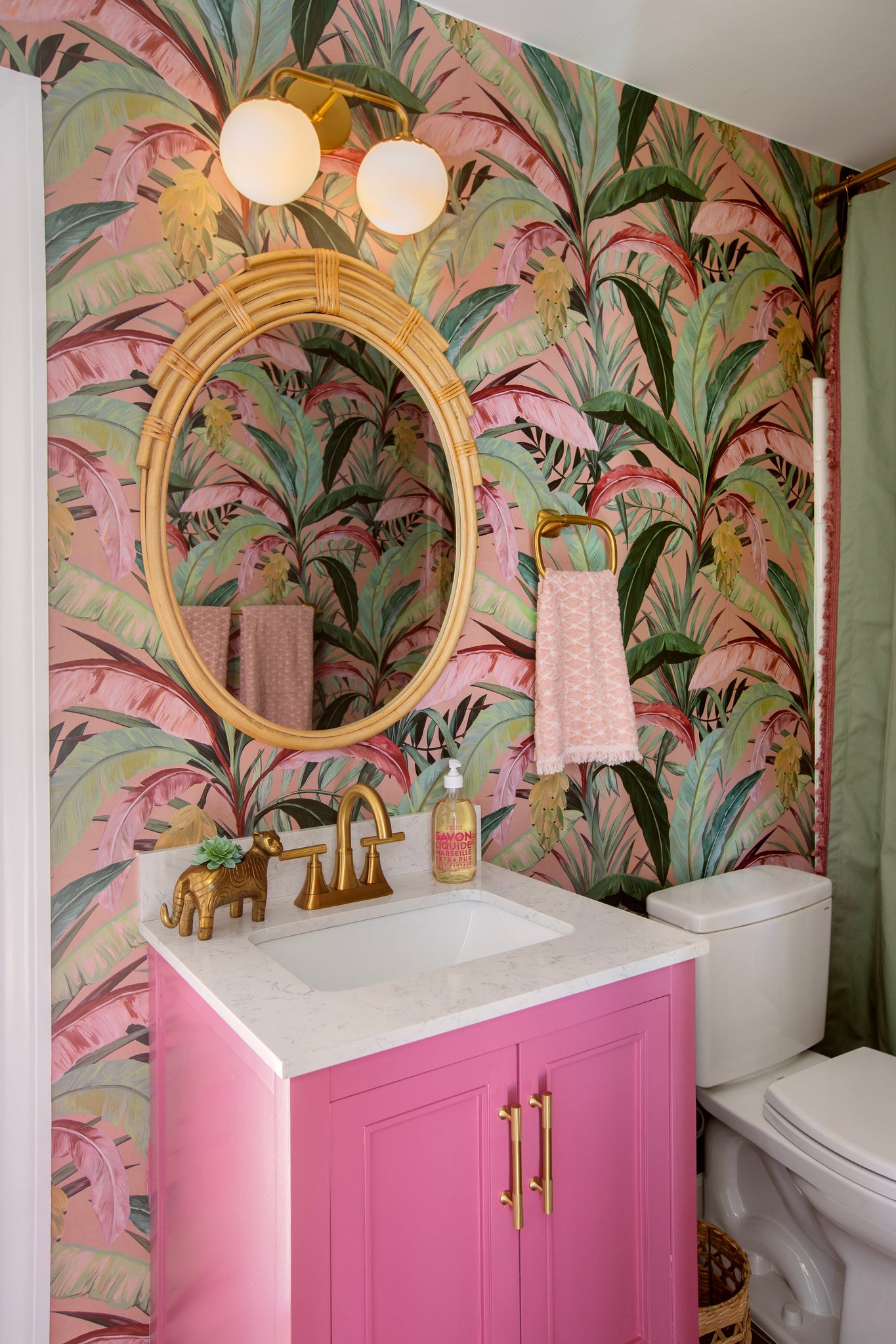 Paige Bath And Vanity 15" - Lifestyle [H193302-AGB]