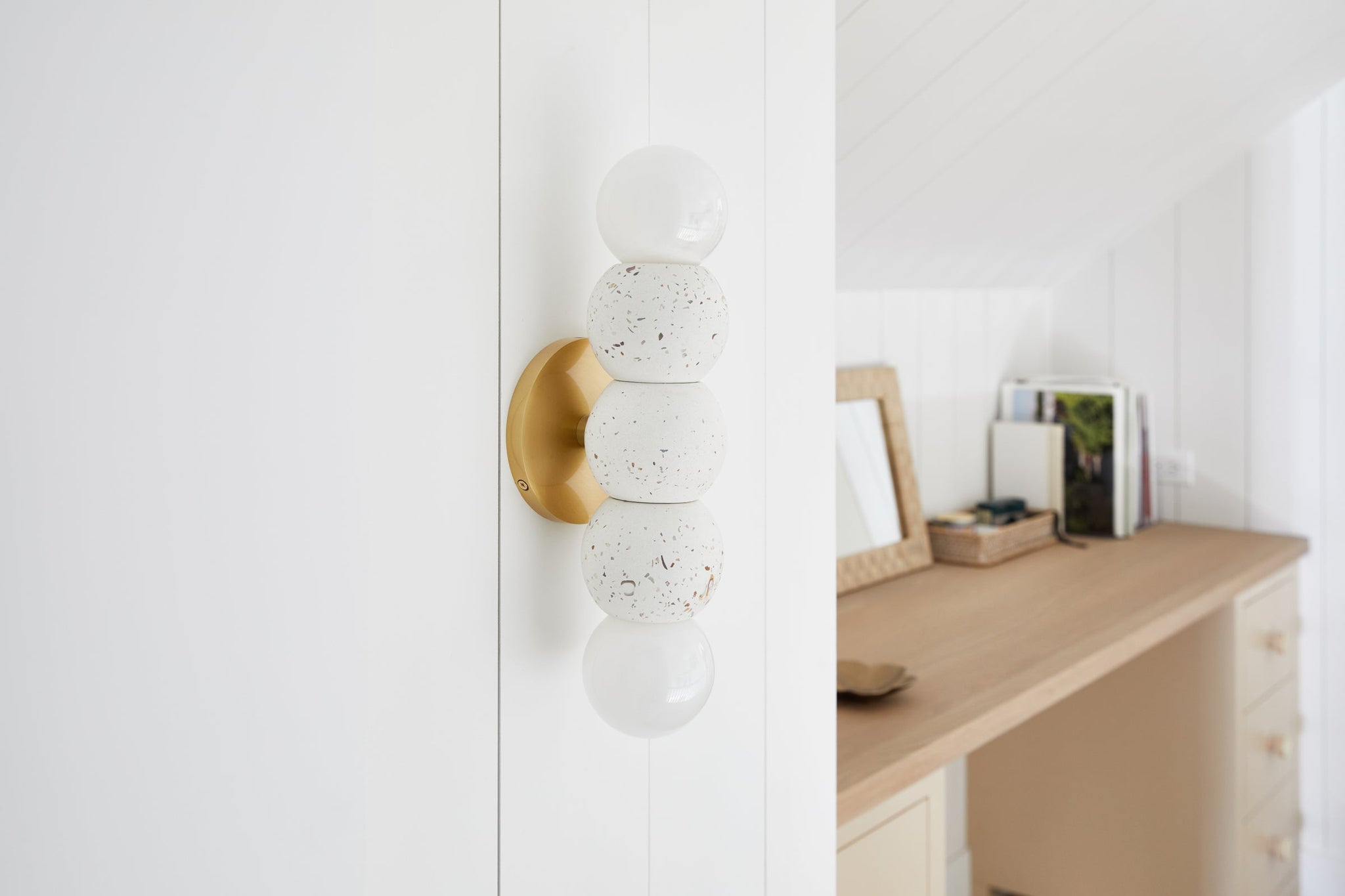 Paola Wall Sconce - Lifestyle [H780102-AGB]