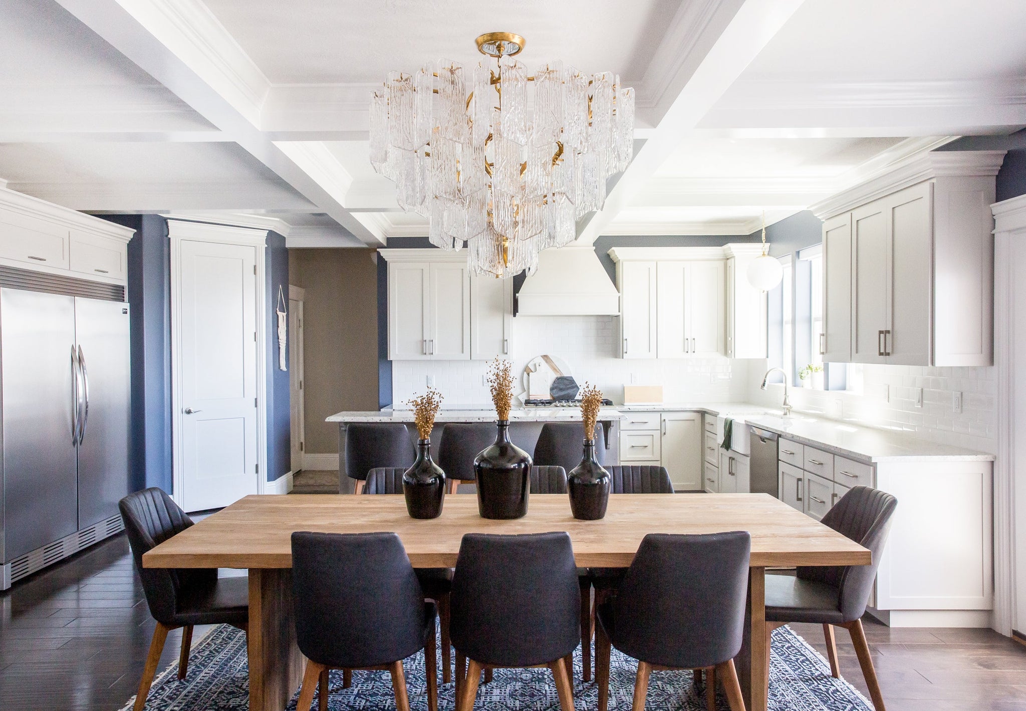 Piemonte Chandelier 43.5" - Lifestyle [244-412-GL] home Lindsay Arnold, photo Lindsay Salazar
