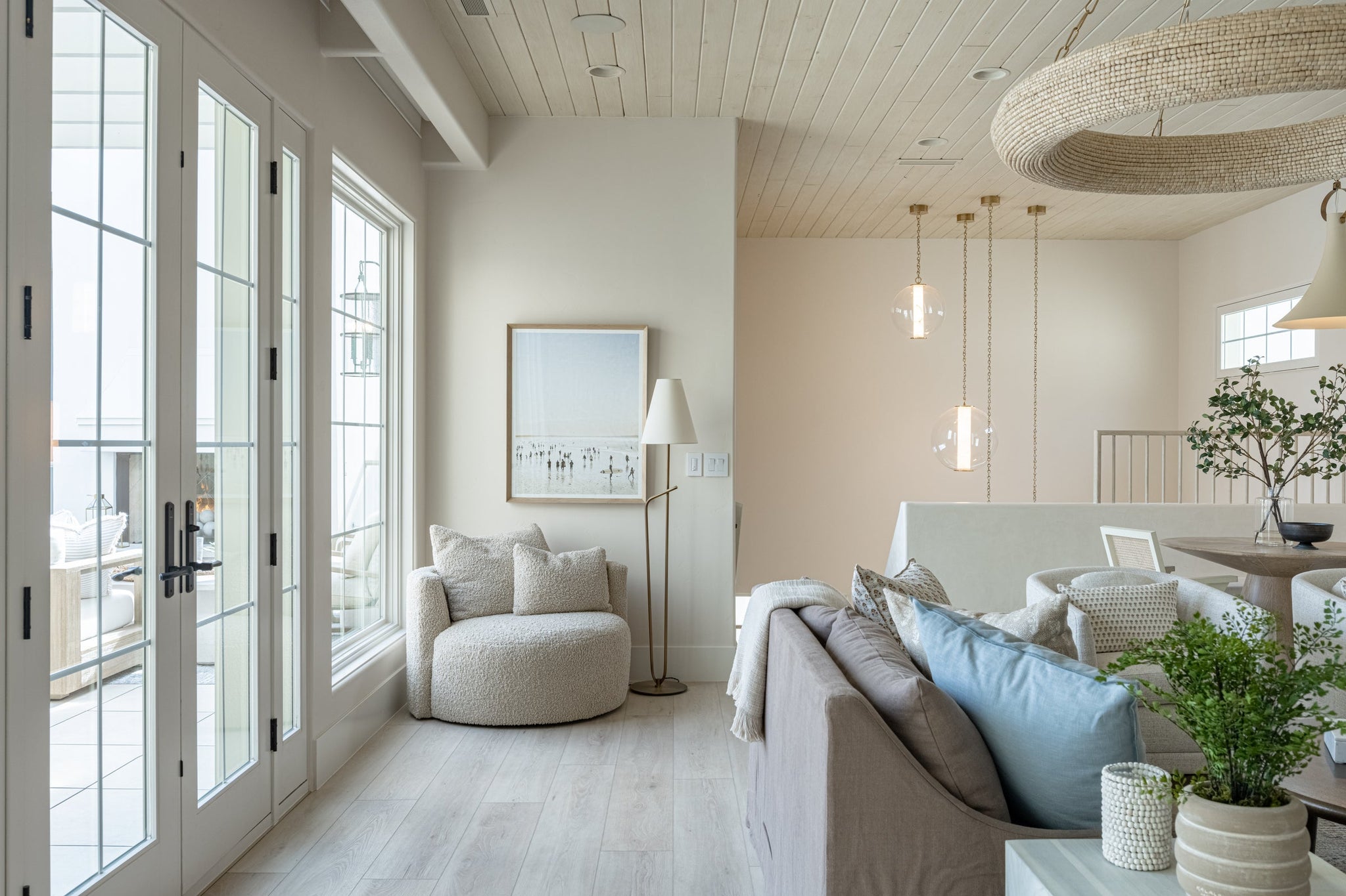 Pietra Pendant 20" - Lifestyle [432-20-VB]