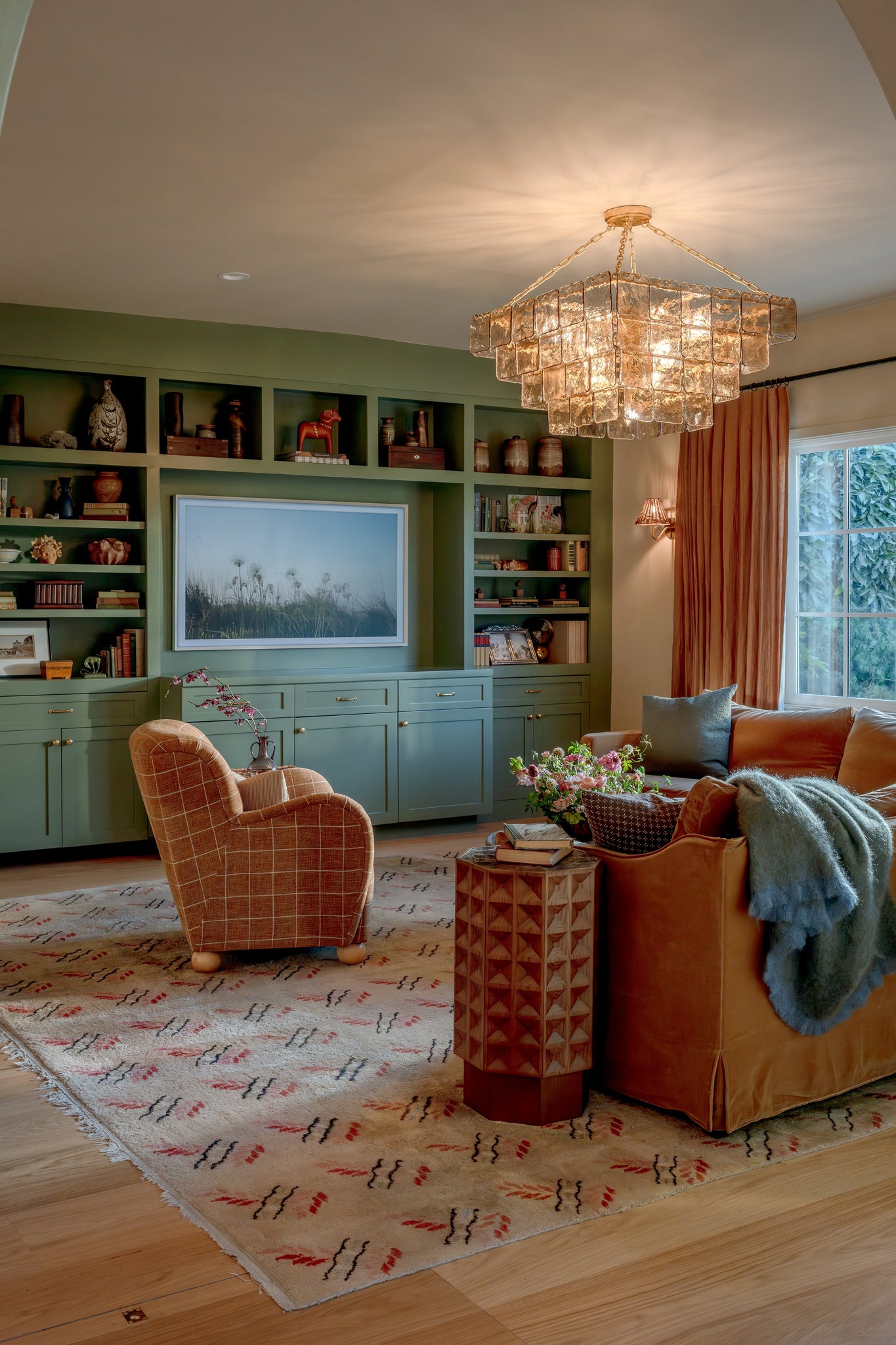 Regal Chandelier 36" - Lifestyle [449-35-VGL]