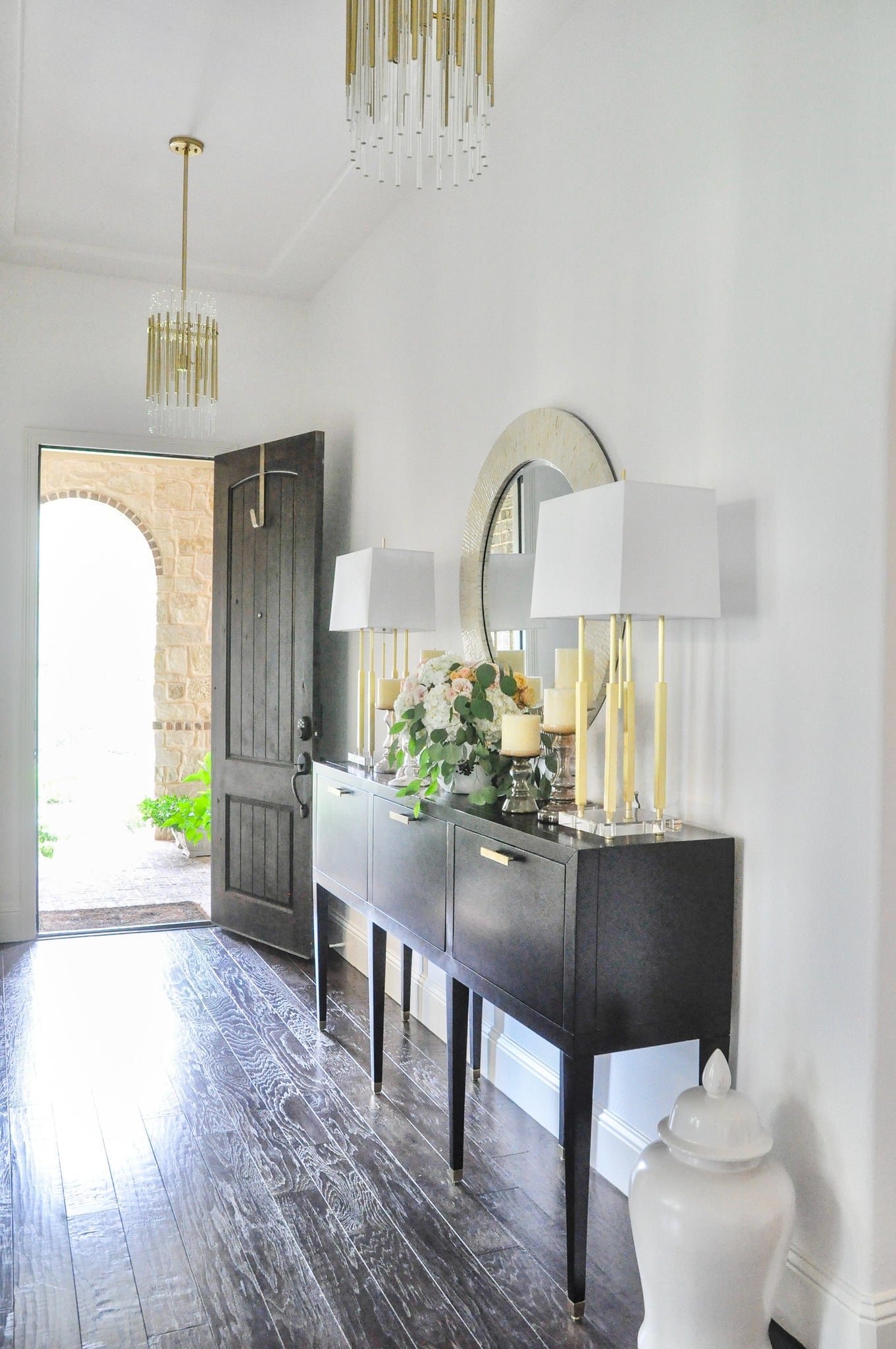 Wallis Pendant 10.5" - Lifestyle [6310-AGB]
