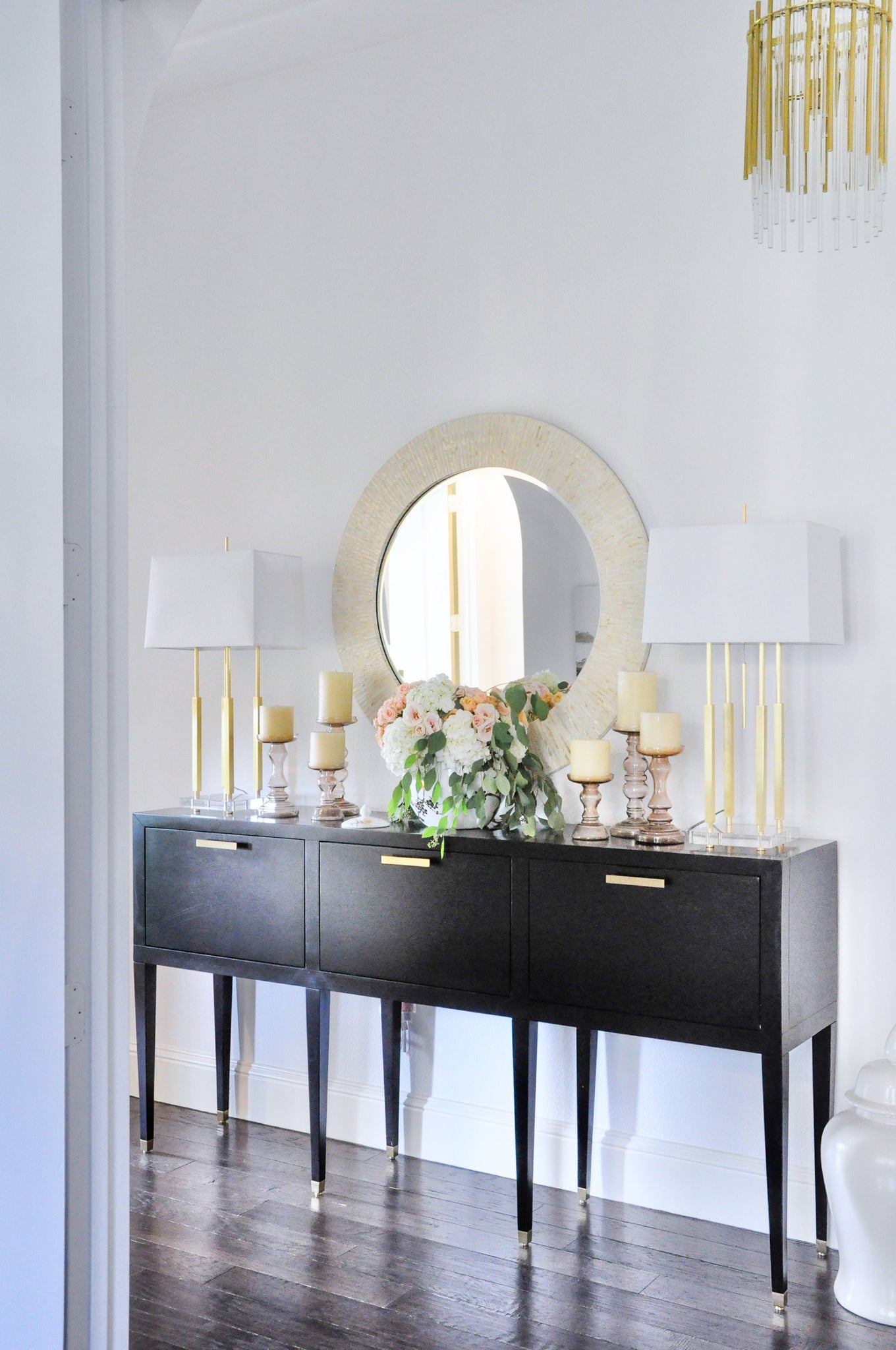 Wallis Pendant 10.5" - Lifestyle [6310-AGB]