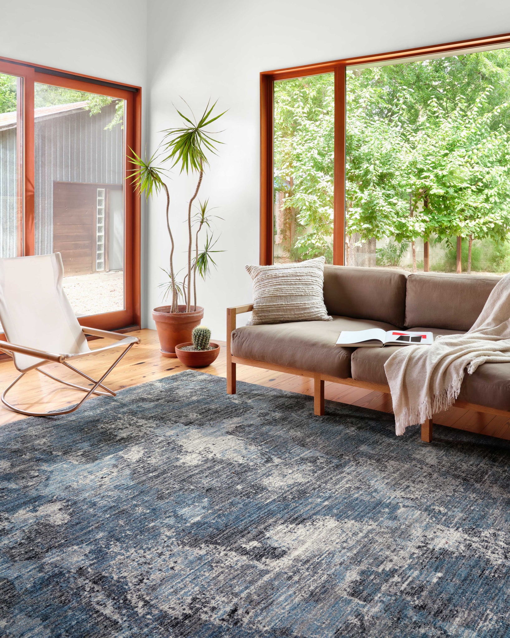 angle view of Samra Dove / Sky luxury Rug