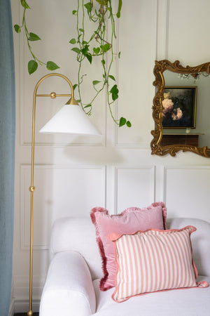 Sang Floor Lamp - Lifestyle [HL682401-AGB]