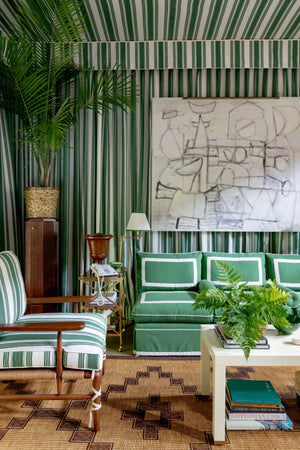 Signature No.1 Floor Lamp - Lifestyle [MDSL601-AGB]