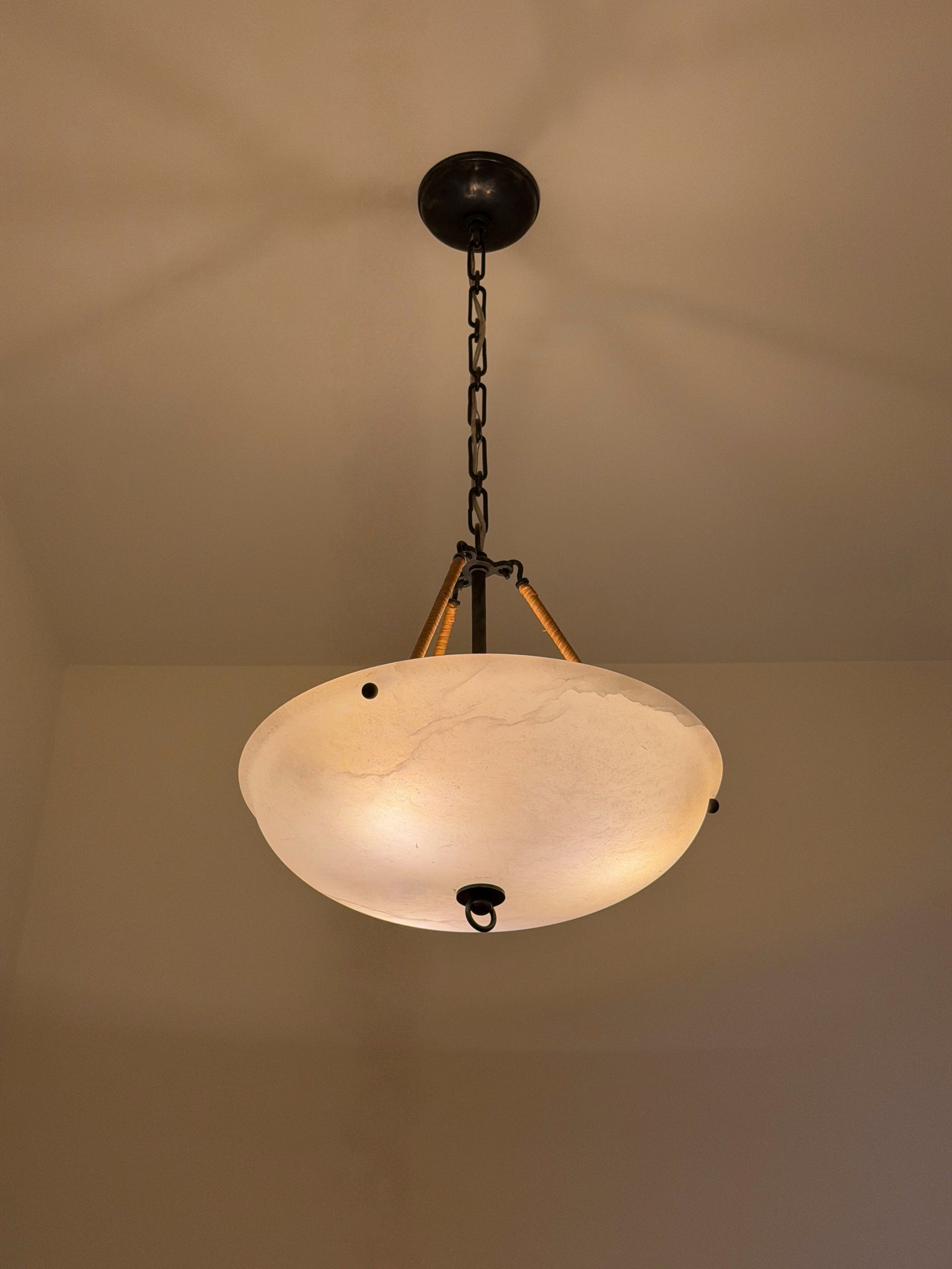 Somerset Pendant - Lifestyle [MDS811-DB]