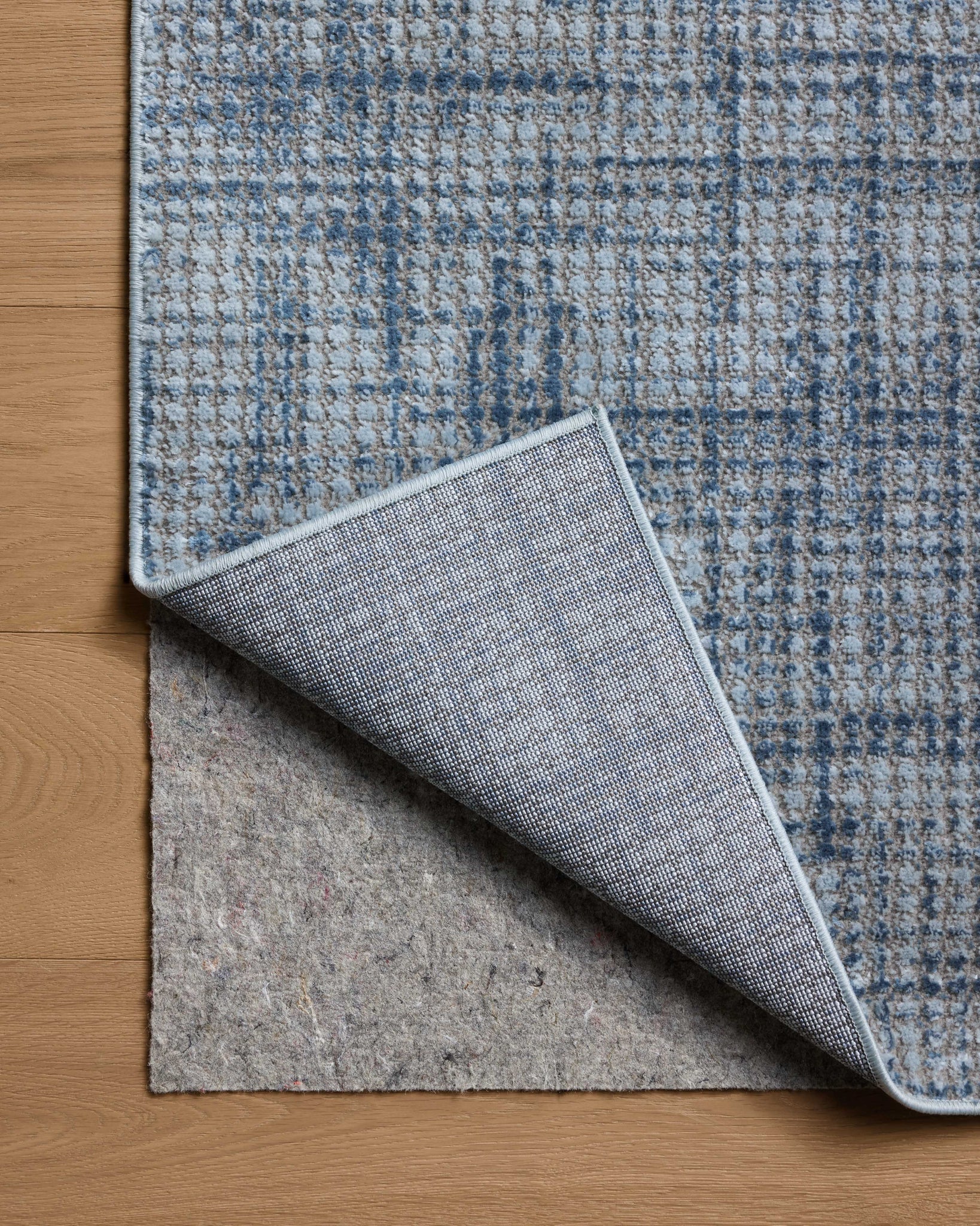 Townes Grey / Denim - Corner on Wood Flipped (V)
