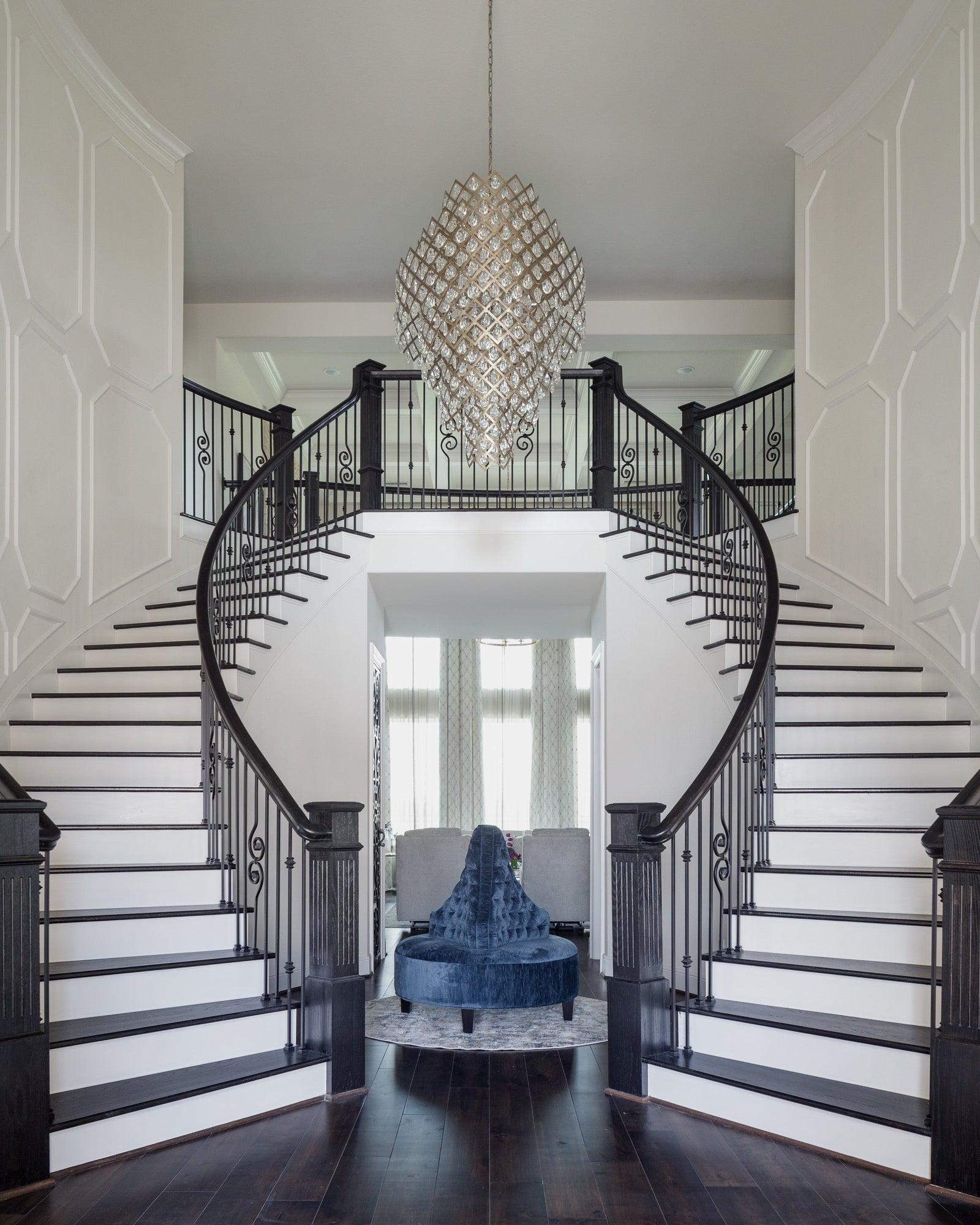 Tiara Chandelier 44.75"
