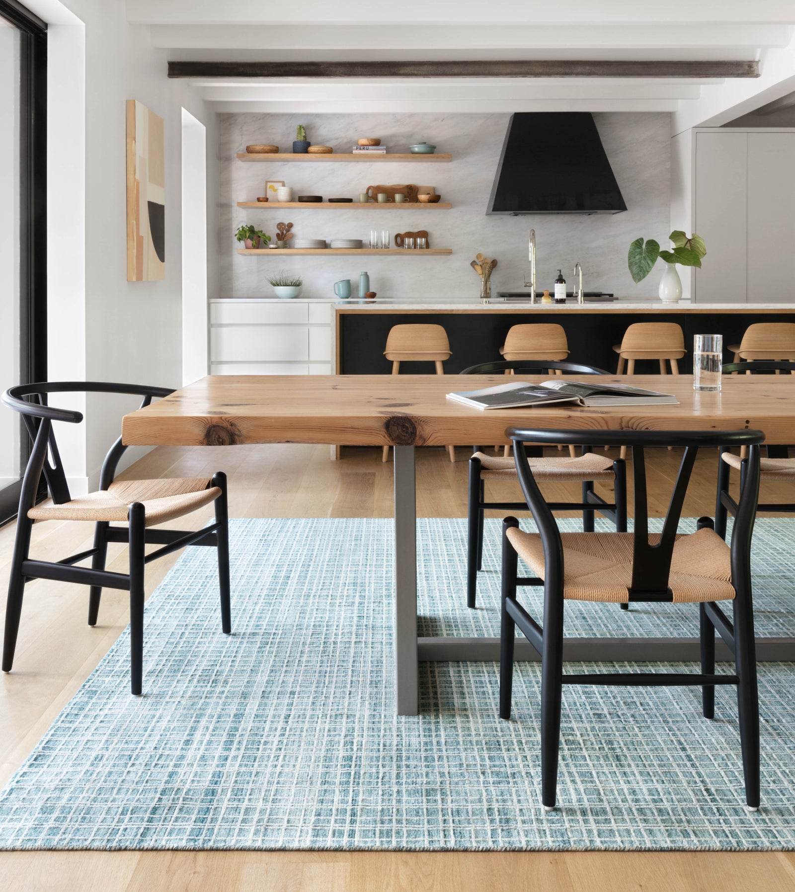 front view of Urbana Aqua luxury Rug