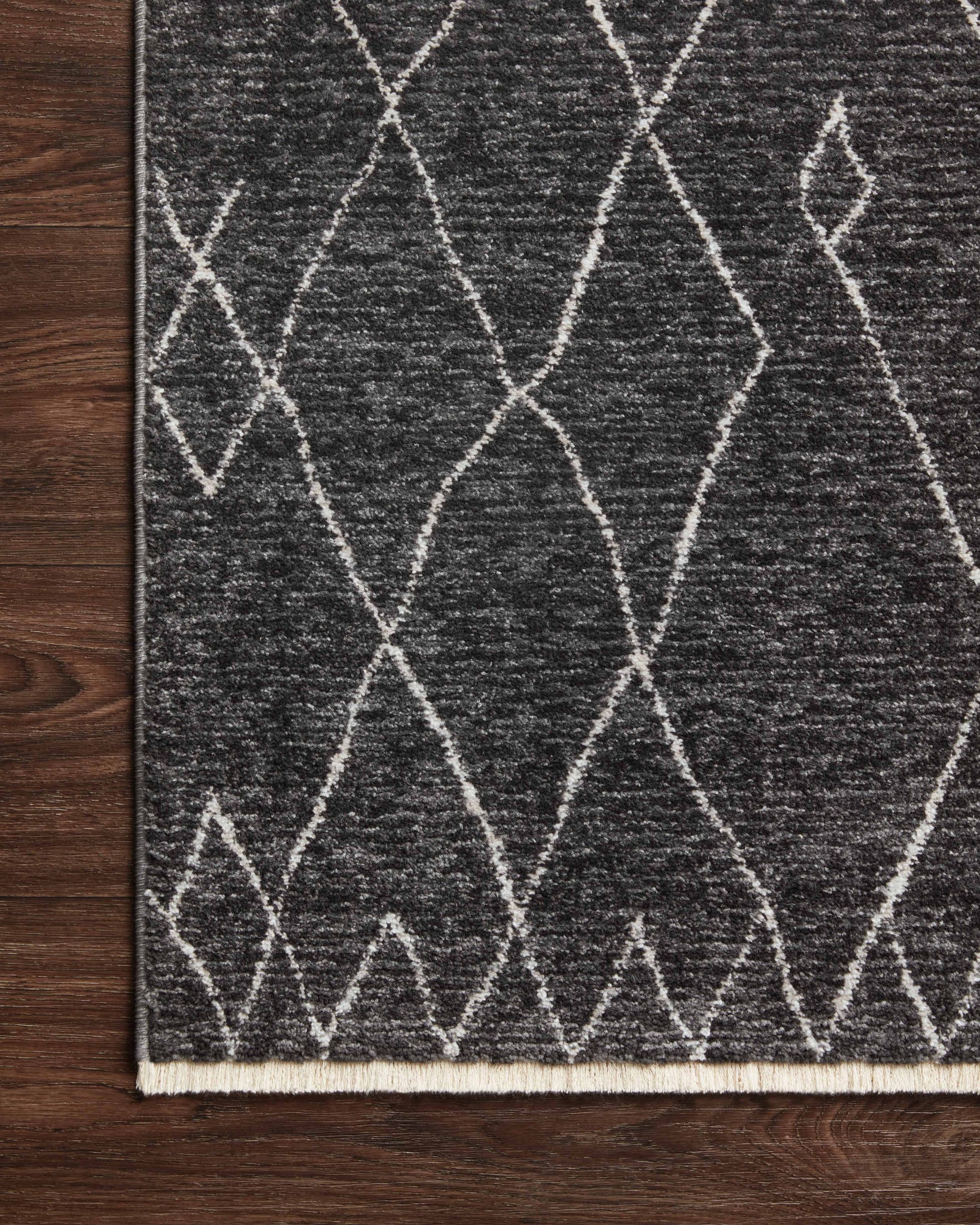Vance Charcoal / Dove - Corner on Wood (V)